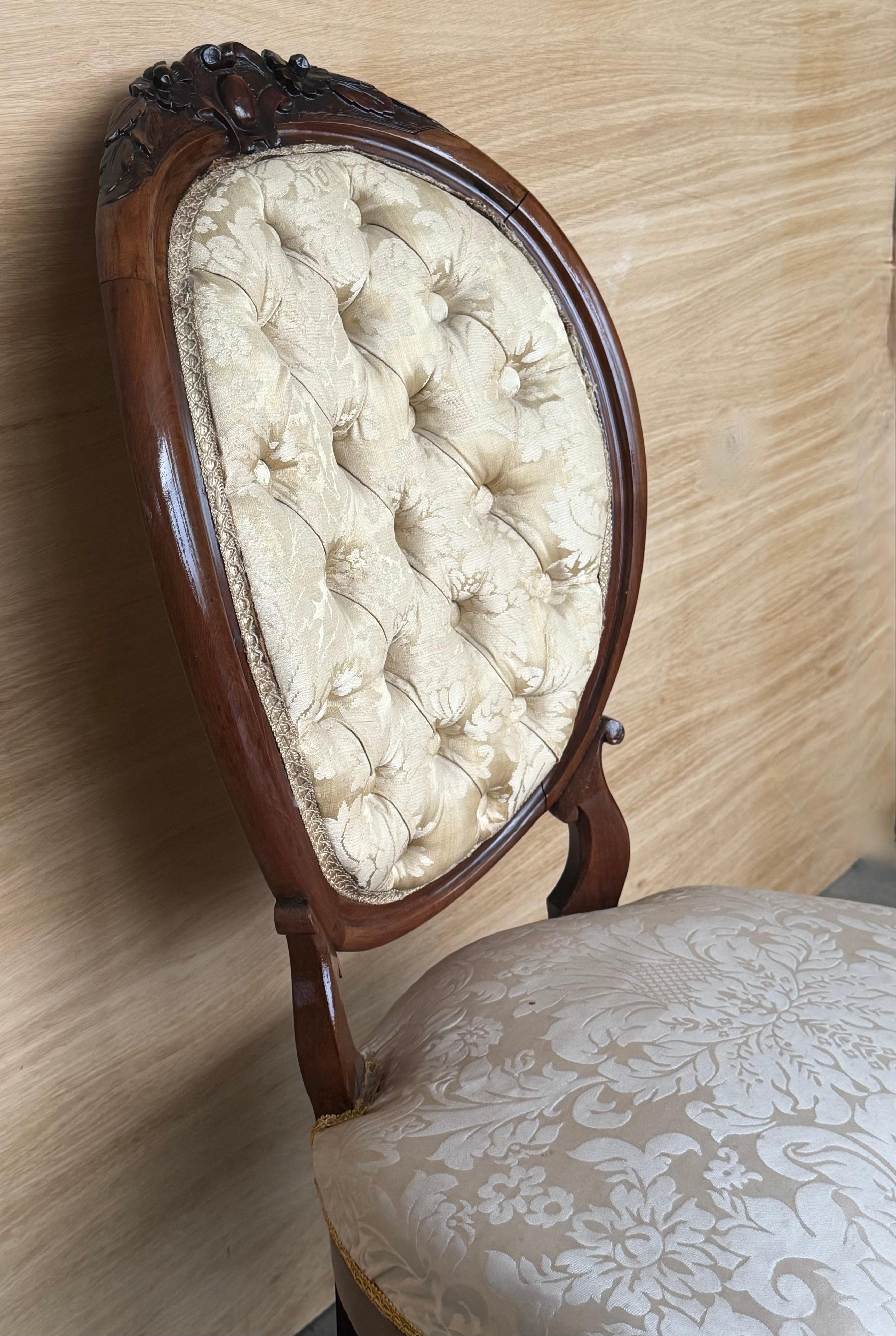 Noyer Set of Six 19th Century French Solid Walnut Louis XVI Armchairs ~ Fauteuils en vente