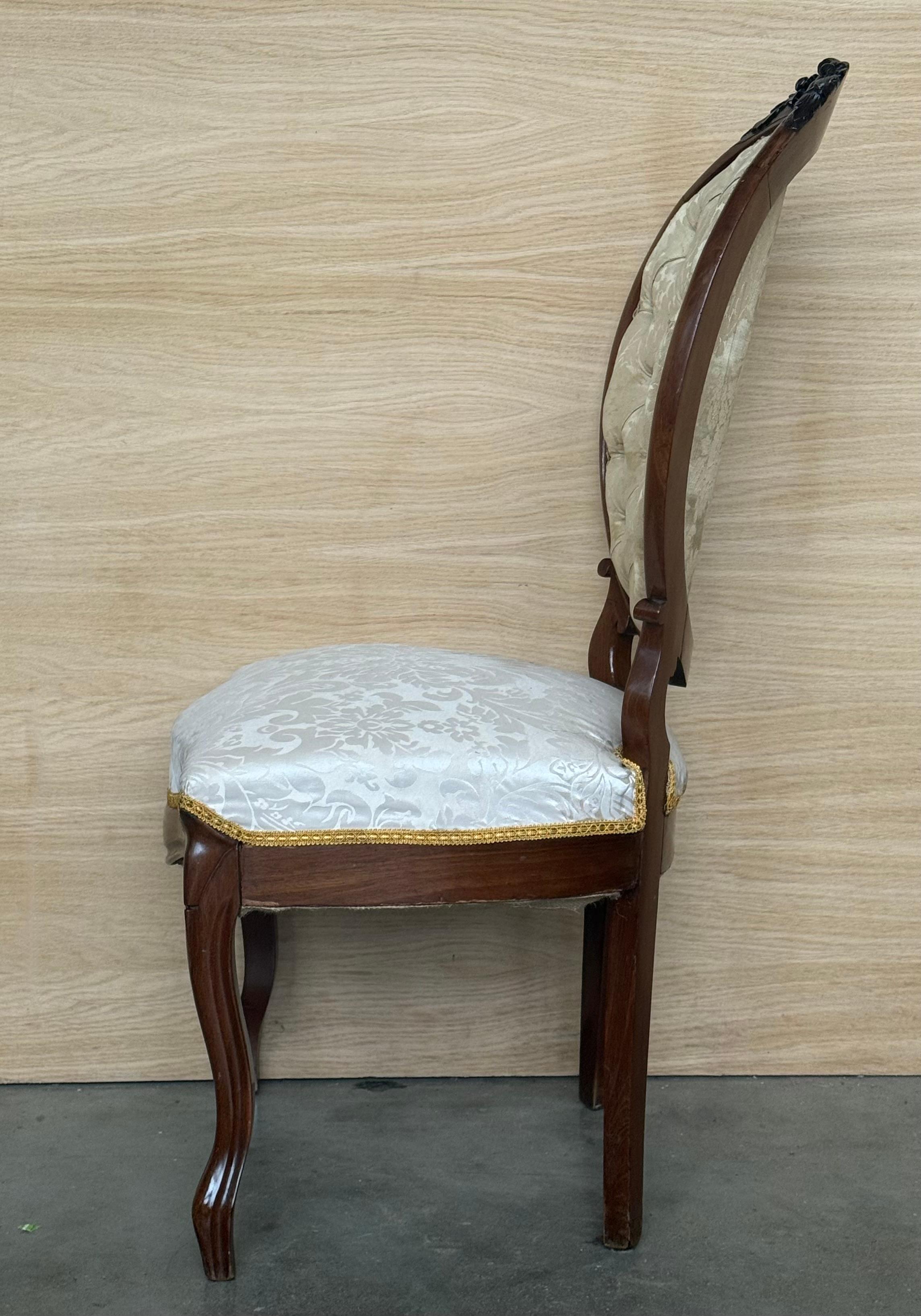 Set of Six 19th Century French Solid Walnut Louis XVI Armchairs ~ Fauteuils en vente 1