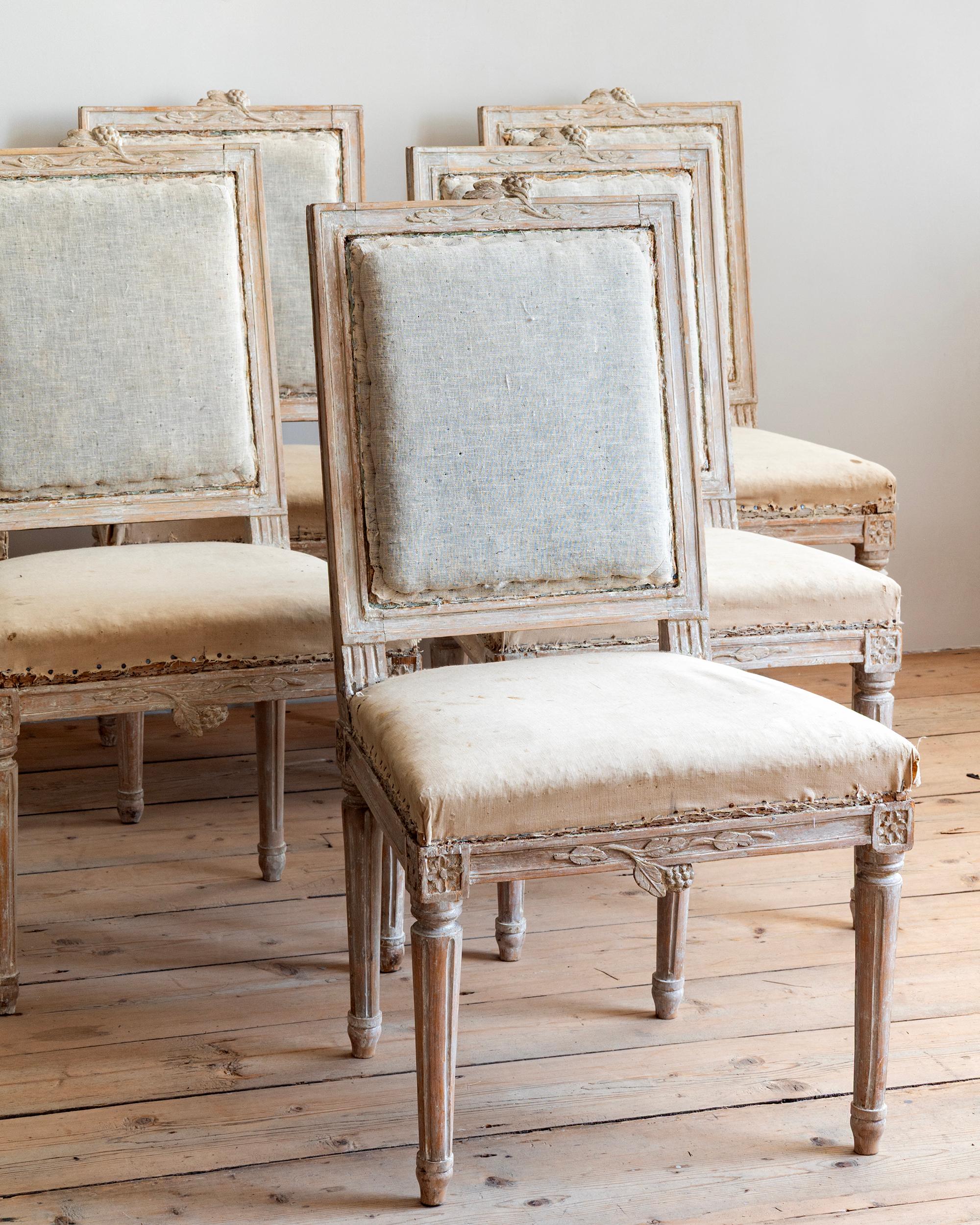 Ensemble de six chaises gustaviennes du 19e siècle en vente 1