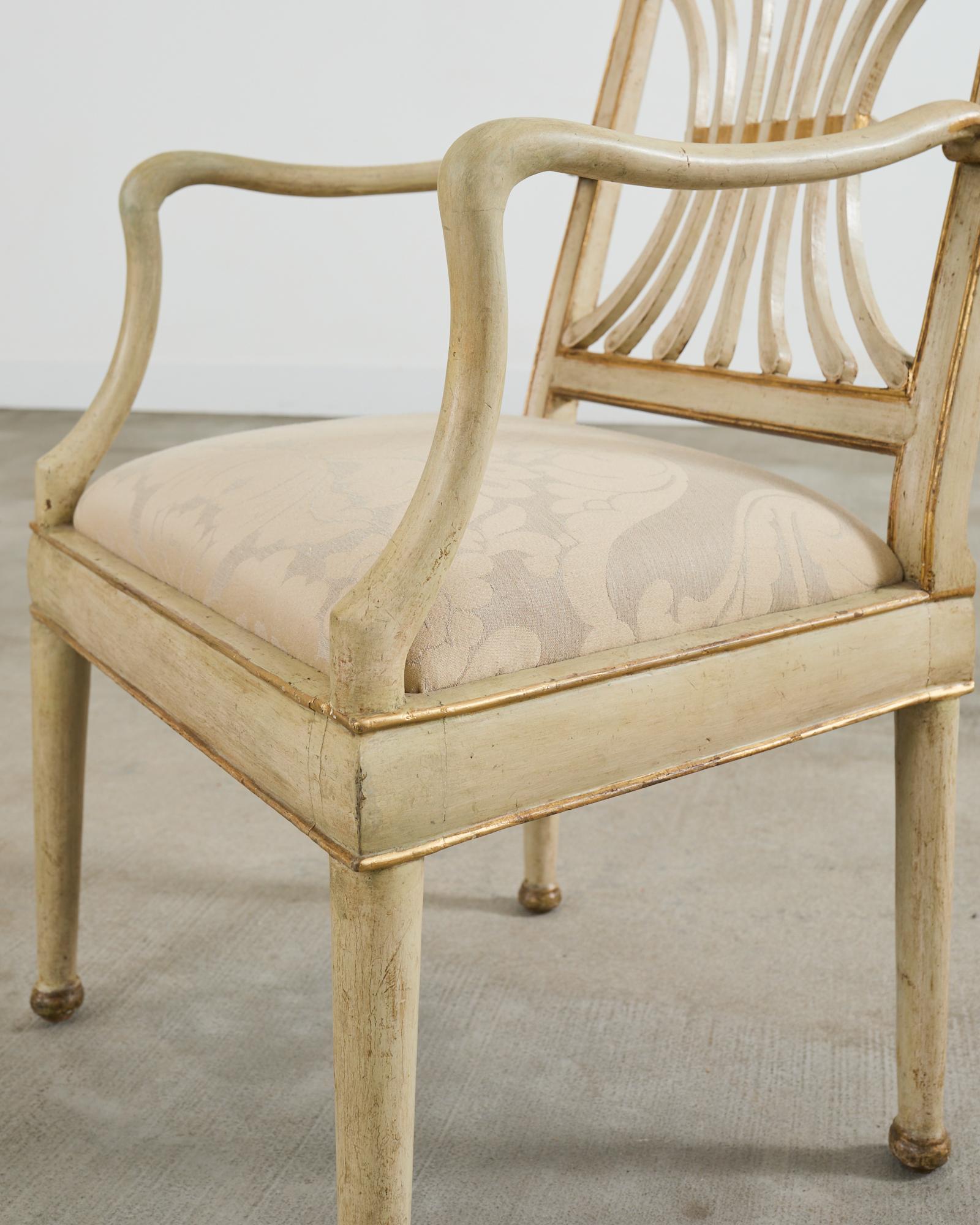 Ensemble de six fauteuils de salle à manger de style néoclassique italien du XIXe siècle en vente 12