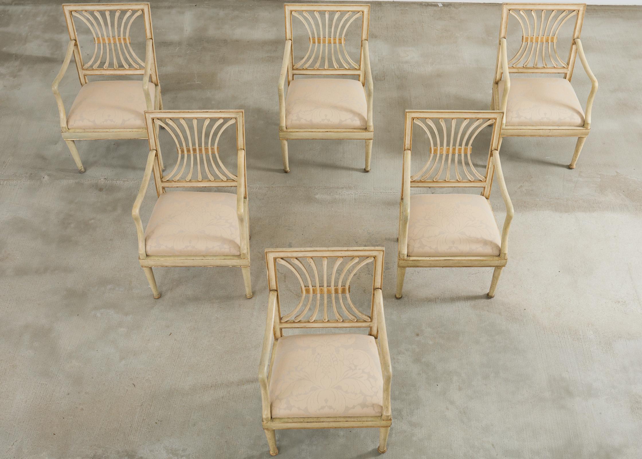 Néoclassique Ensemble de six fauteuils de salle à manger de style néoclassique italien du XIXe siècle en vente
