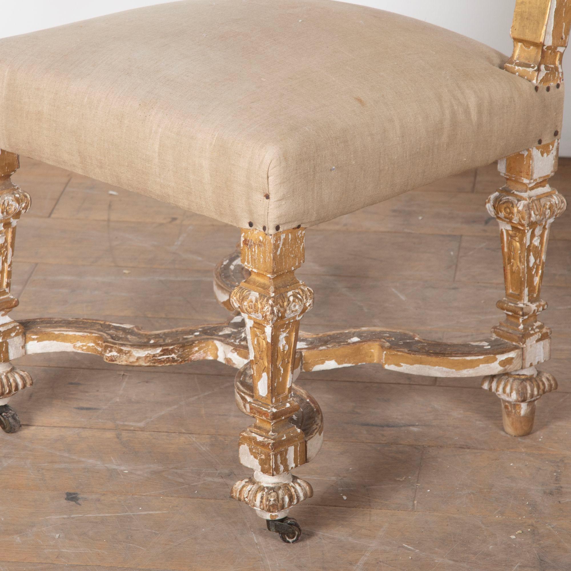 Français Ensemble de six chaises en bois doré de style Louis XIV du 19ème siècle en vente