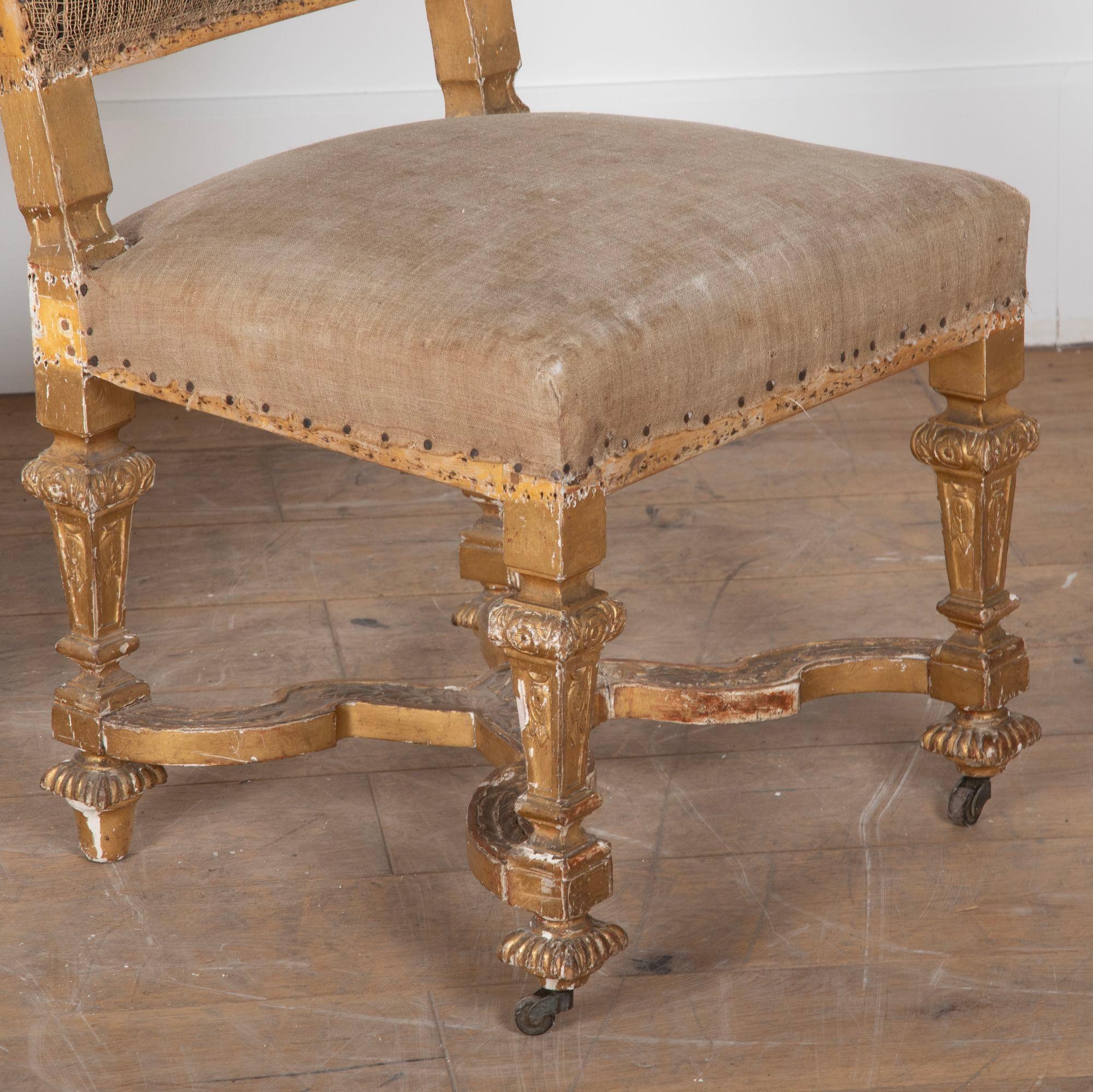 Set di sei sedie in legno dorato in stile Luigi XIV del XIX secolo In condizioni buone in vendita a Gloucestershire, GB