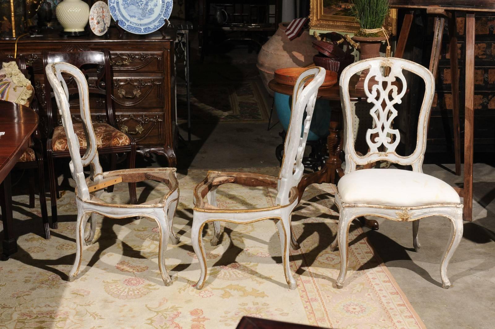 Set of Six 19th Century Painted Dining Chairs In Excellent Condition In Chamblee, GA