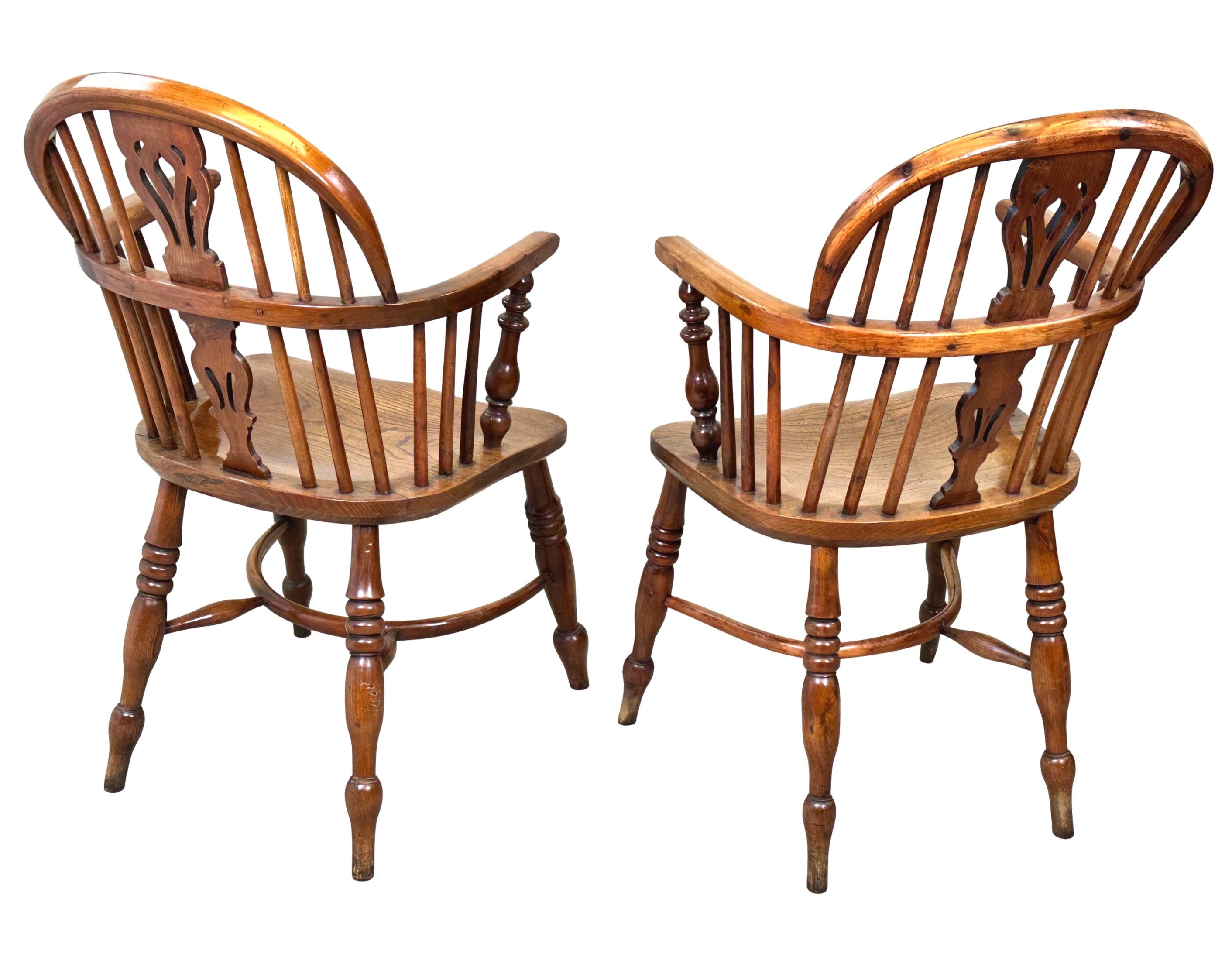 Set Of Six 19th Century Yew Windsor Chairs For Sale 7