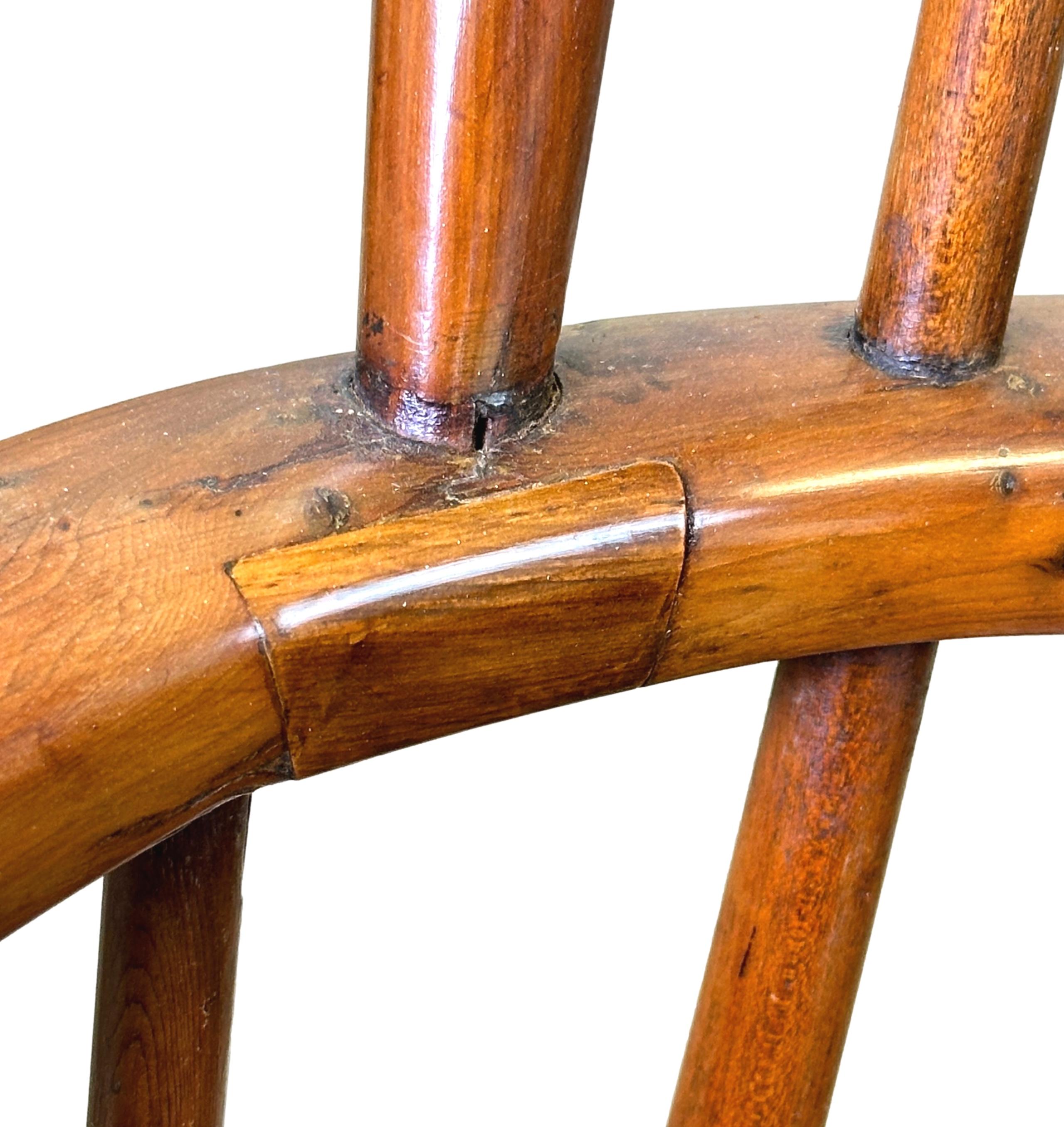 English Set Of Six 19th Century Yew Windsor Chairs For Sale