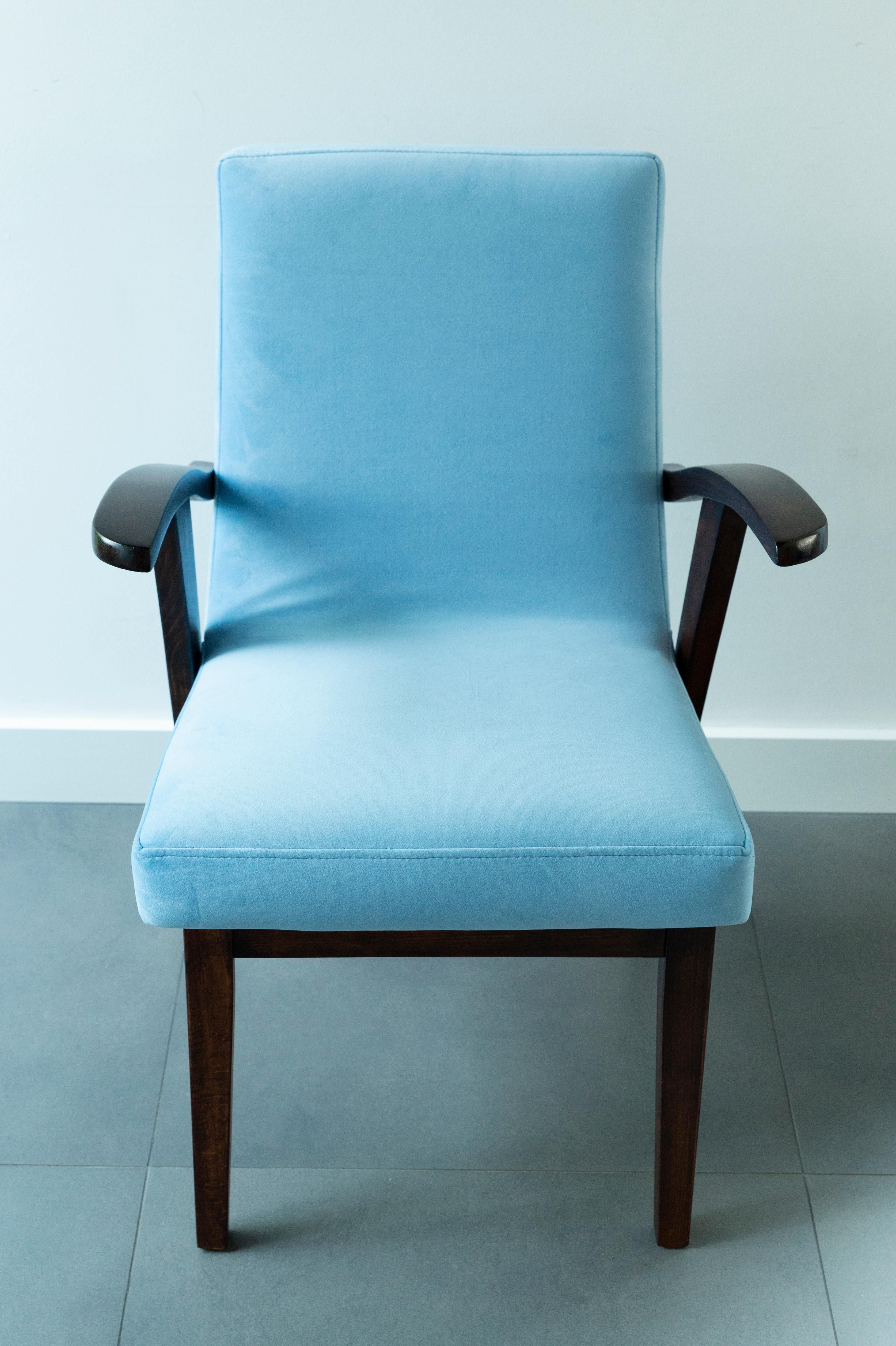 Set of Six 20th Century Armchairs in Baby Blue Velvet, Mieczyslaw Puchala, 1960s For Sale 3