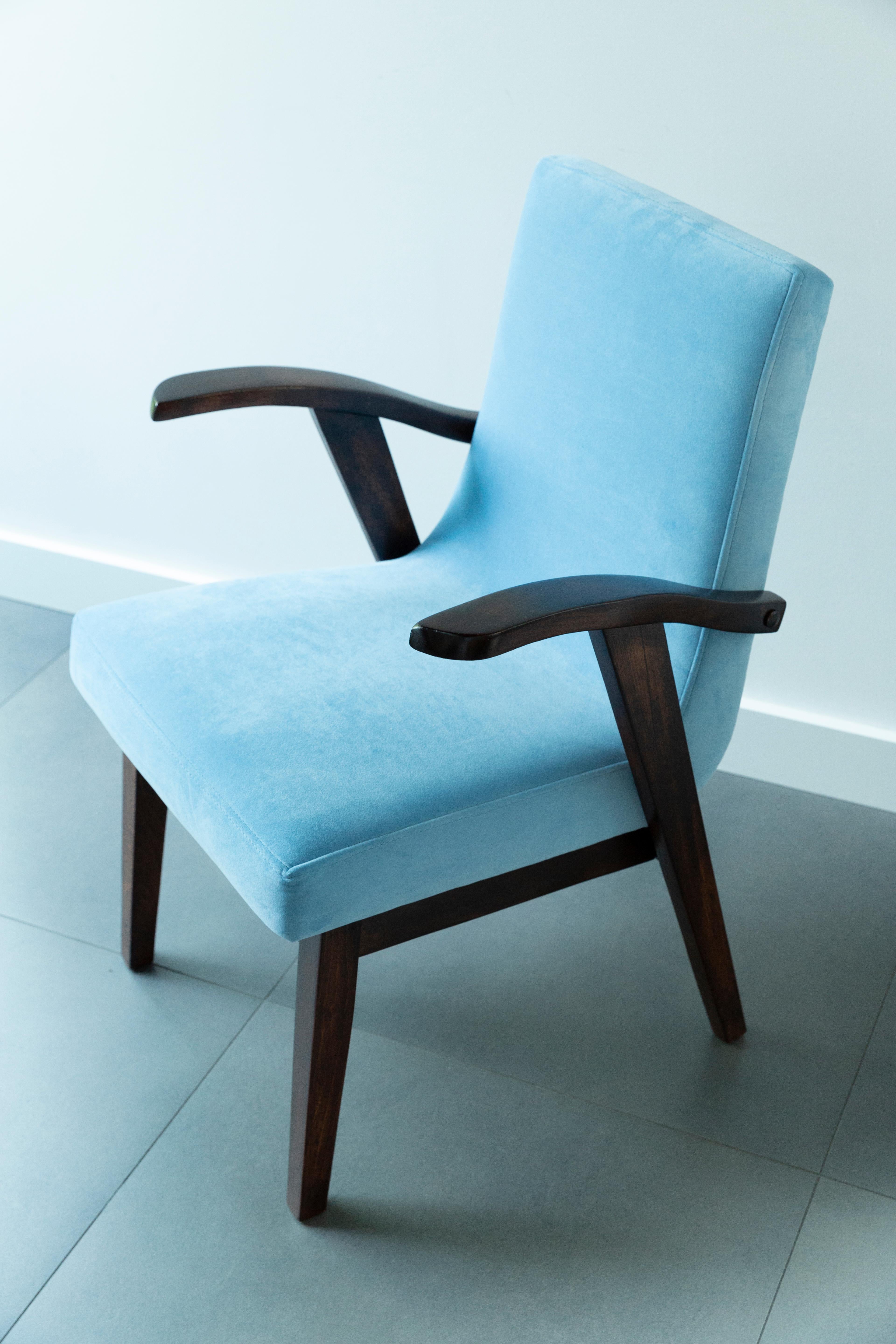 Set of Six 20th Century Armchairs in Baby Blue Velvet, Mieczyslaw Puchala, 1960s For Sale 5