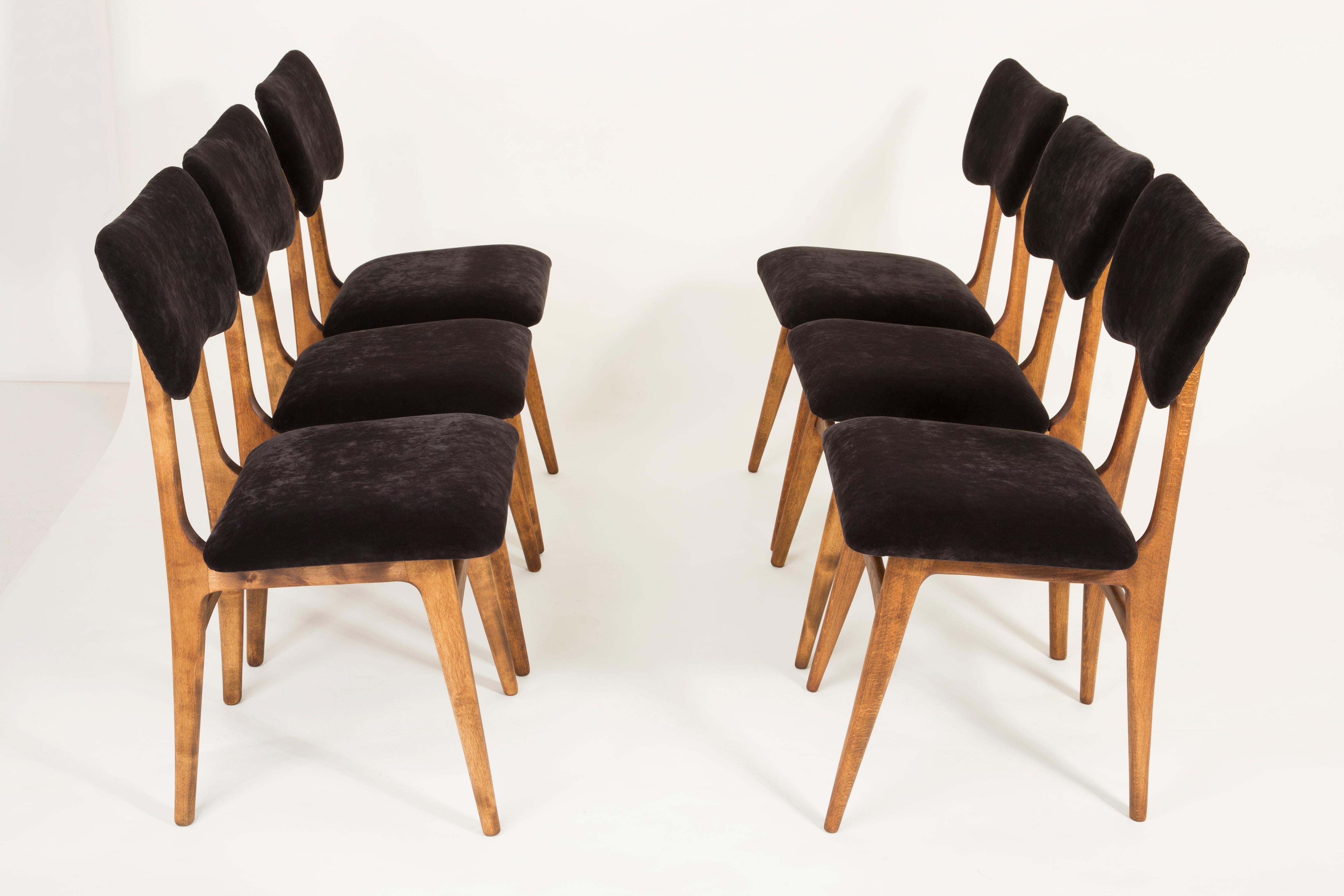 Set of Six 20th Century Black Velvet Chairs, Europe, 1960s In Excellent Condition For Sale In 05-080 Hornowek, PL