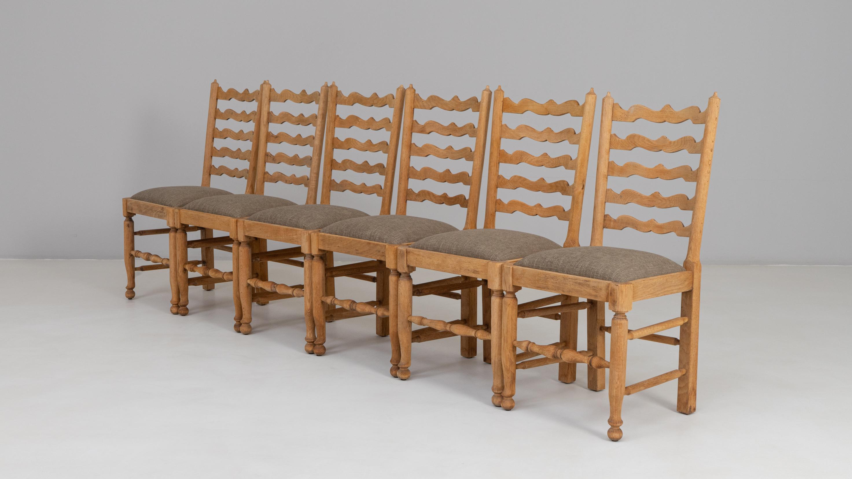 Set Of Six 20th Century French Oak Dining Chairs With Upholstered Seats in vendita 7
