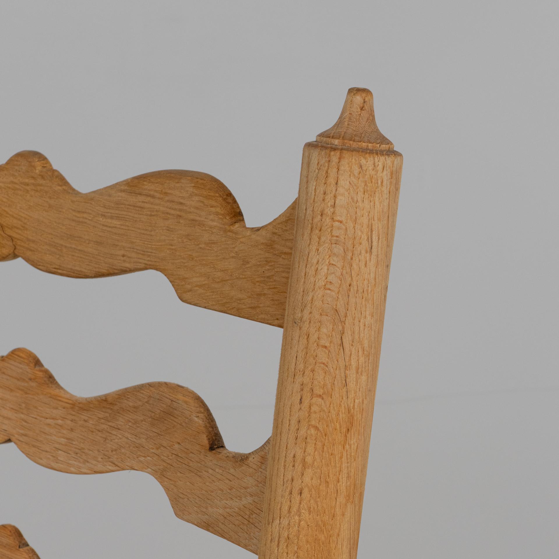 Tappezzeria Set Of Six 20th Century French Oak Dining Chairs With Upholstered Seats in vendita