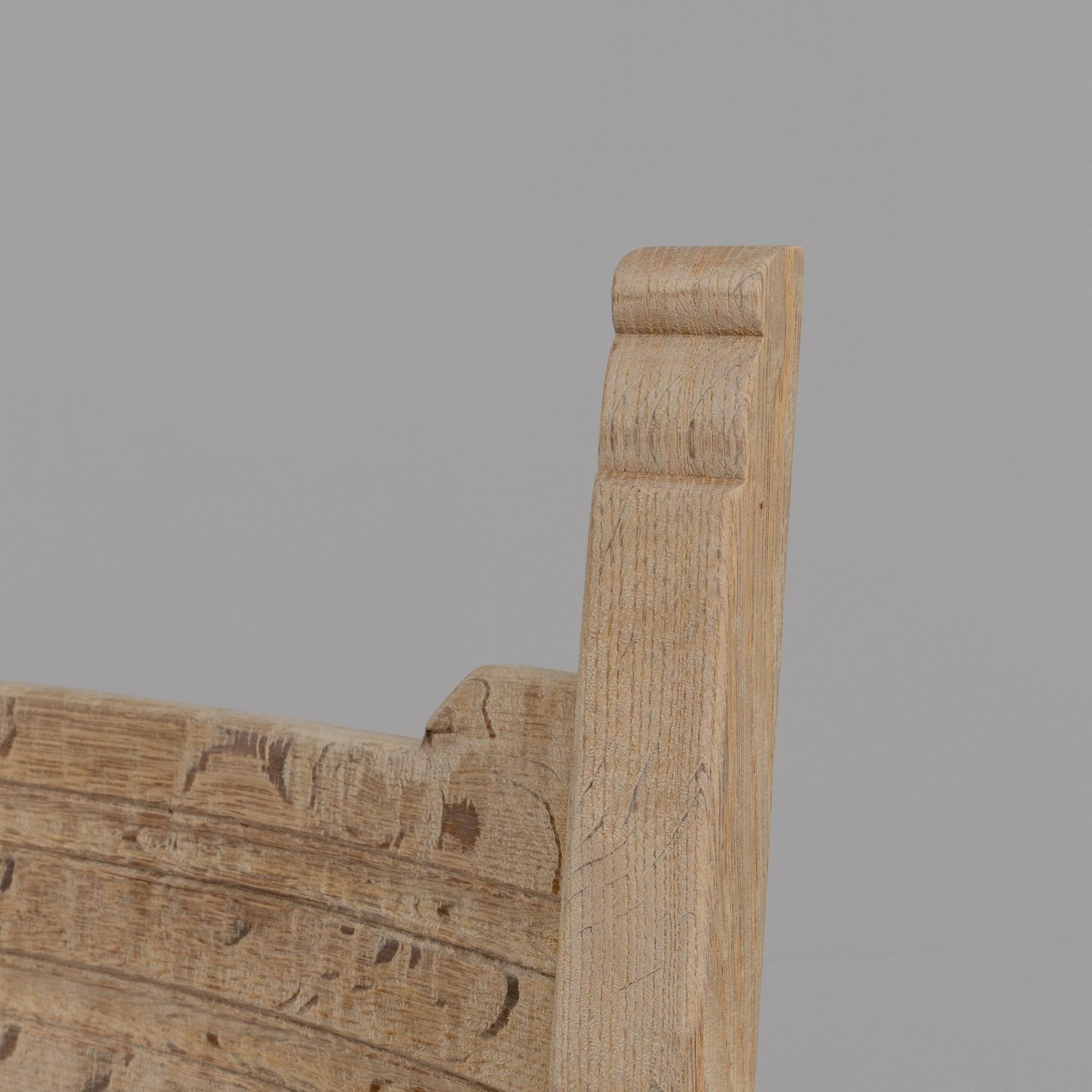 Set Of Six 20th Century French Oak Dining Chairs With Upholstered Seats Tapicería en venta