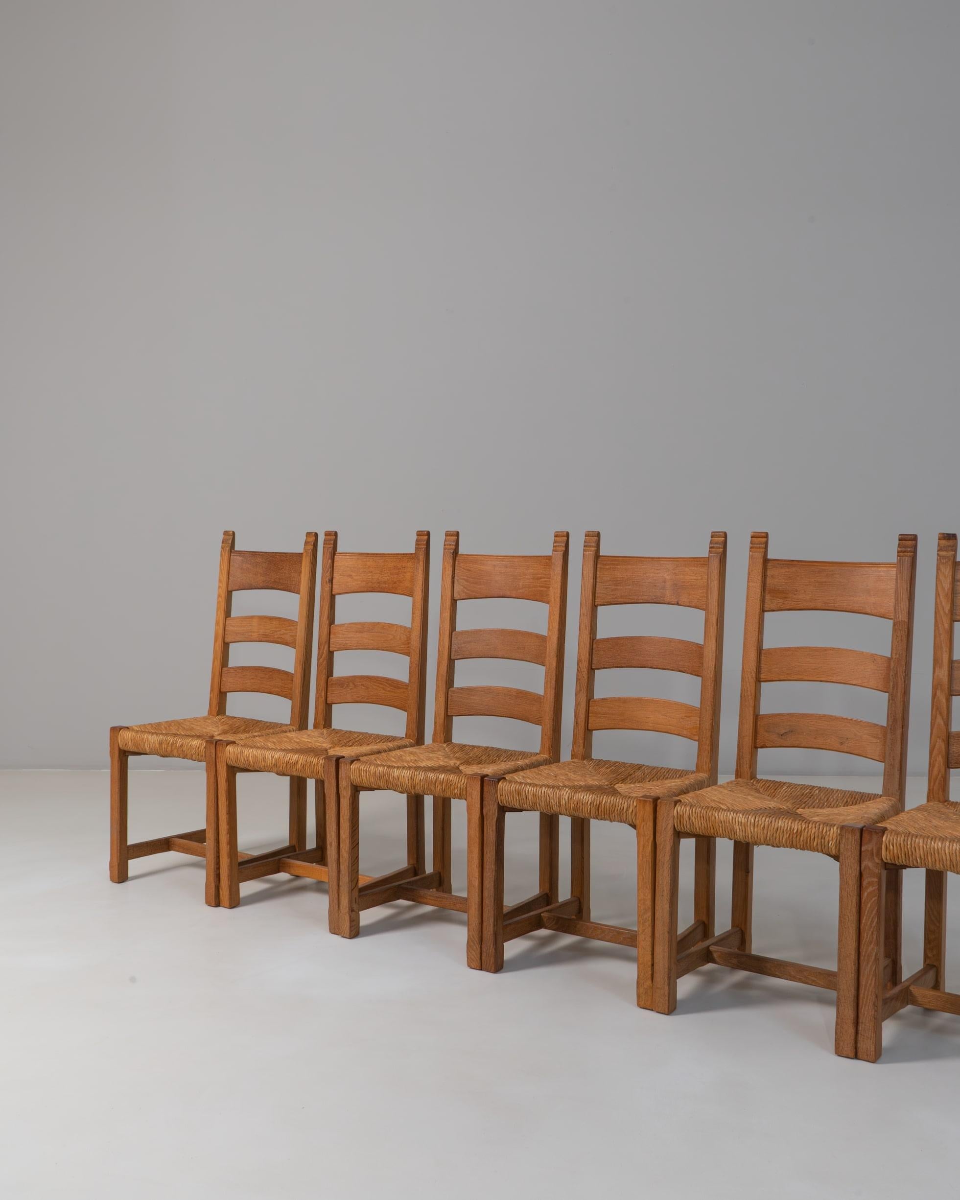 Set di sei sedie da pranzo con schienale a scaletta in Oak del XX secolo. in vendita 10