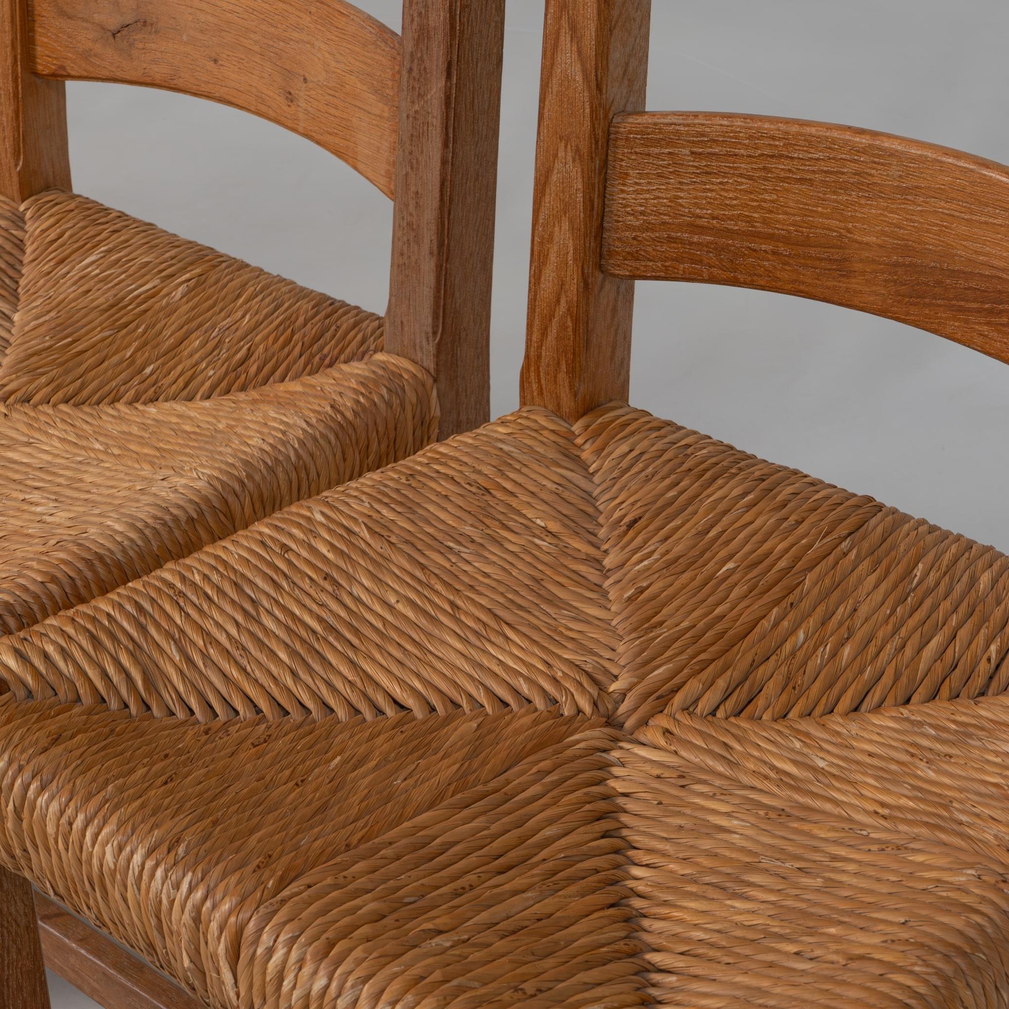 Set di sei sedie da pranzo con schienale a scaletta in Oak del XX secolo. in vendita 12