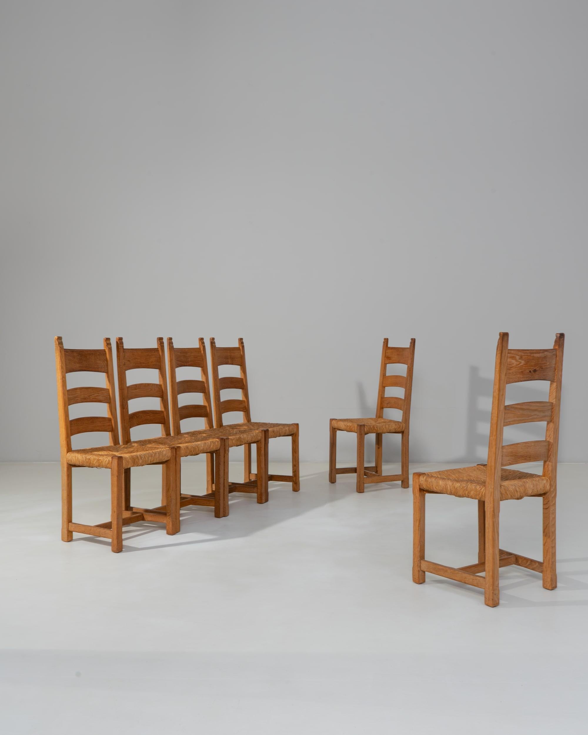 Set di sei sedie da pranzo con schienale a scaletta in Oak del XX secolo. in vendita 14