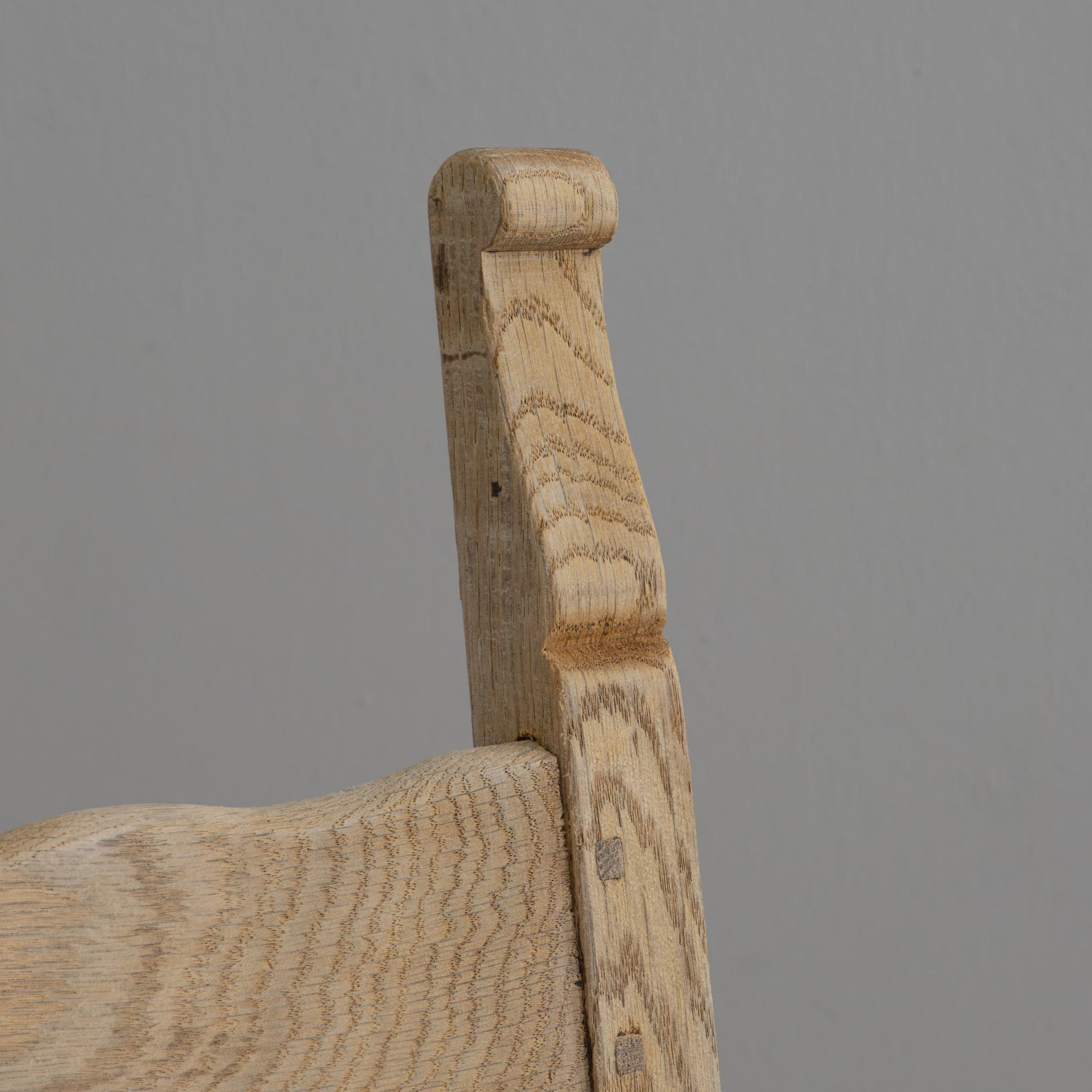 Set di sei sedie da pranzo con schienale a scaletta in Oak del XX secolo. in vendita 3