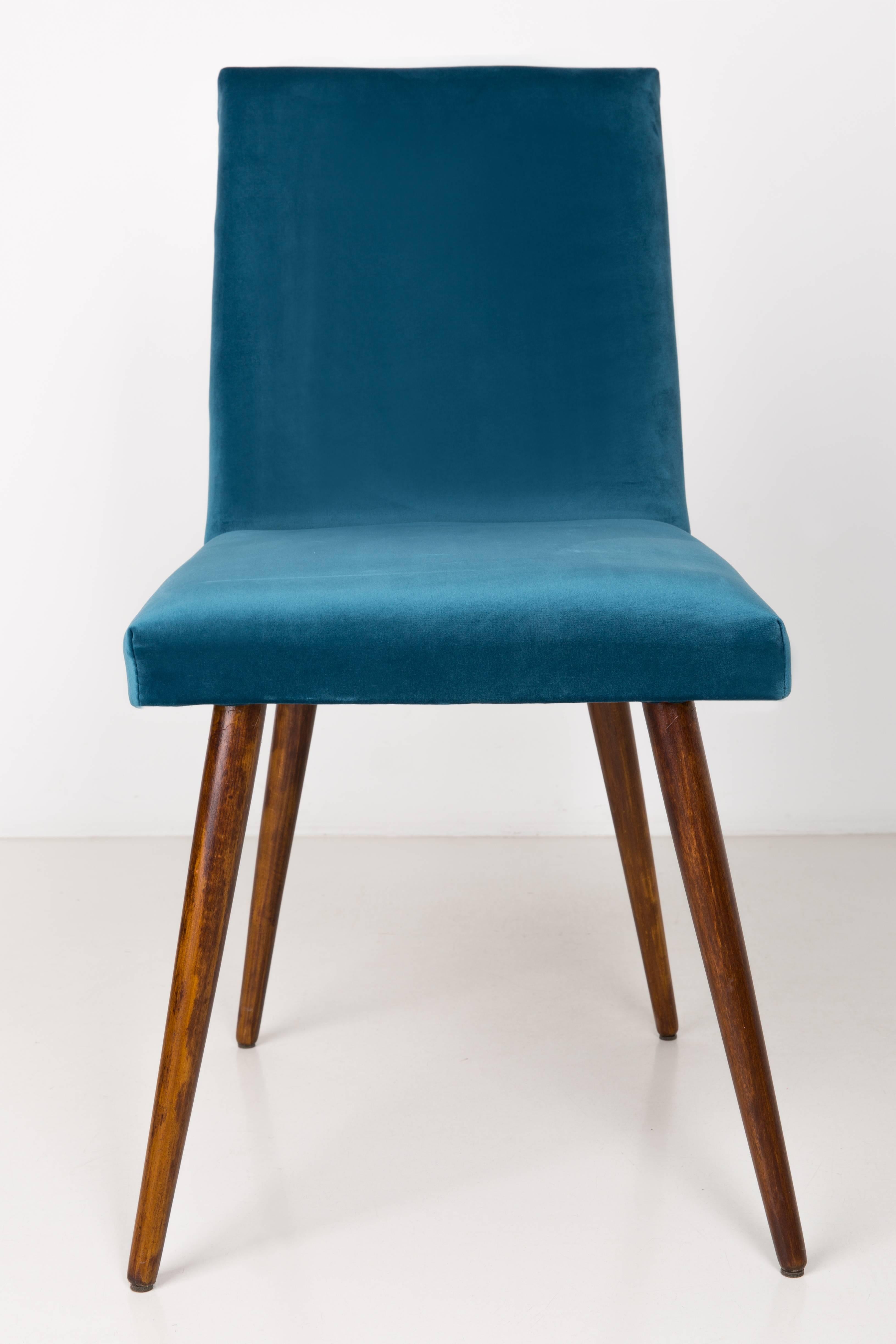 Mid-Century Modern Set of Six 20th Century Petrol Blue Velvet Chairs, 1960s For Sale