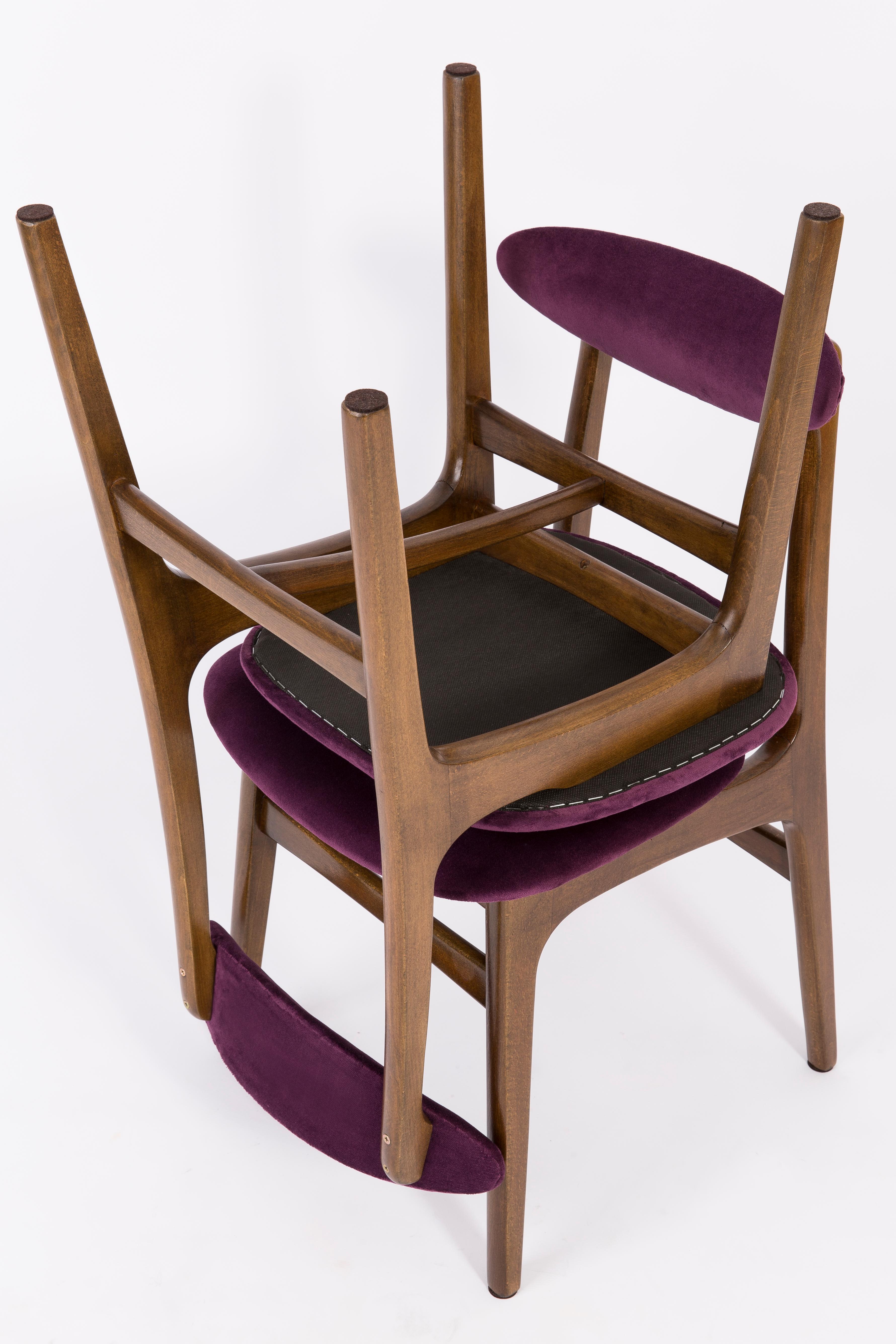Set of Six 20th Century Plum Velvet Rajmund Halas Chairs, Europe, 1960s For Sale 2