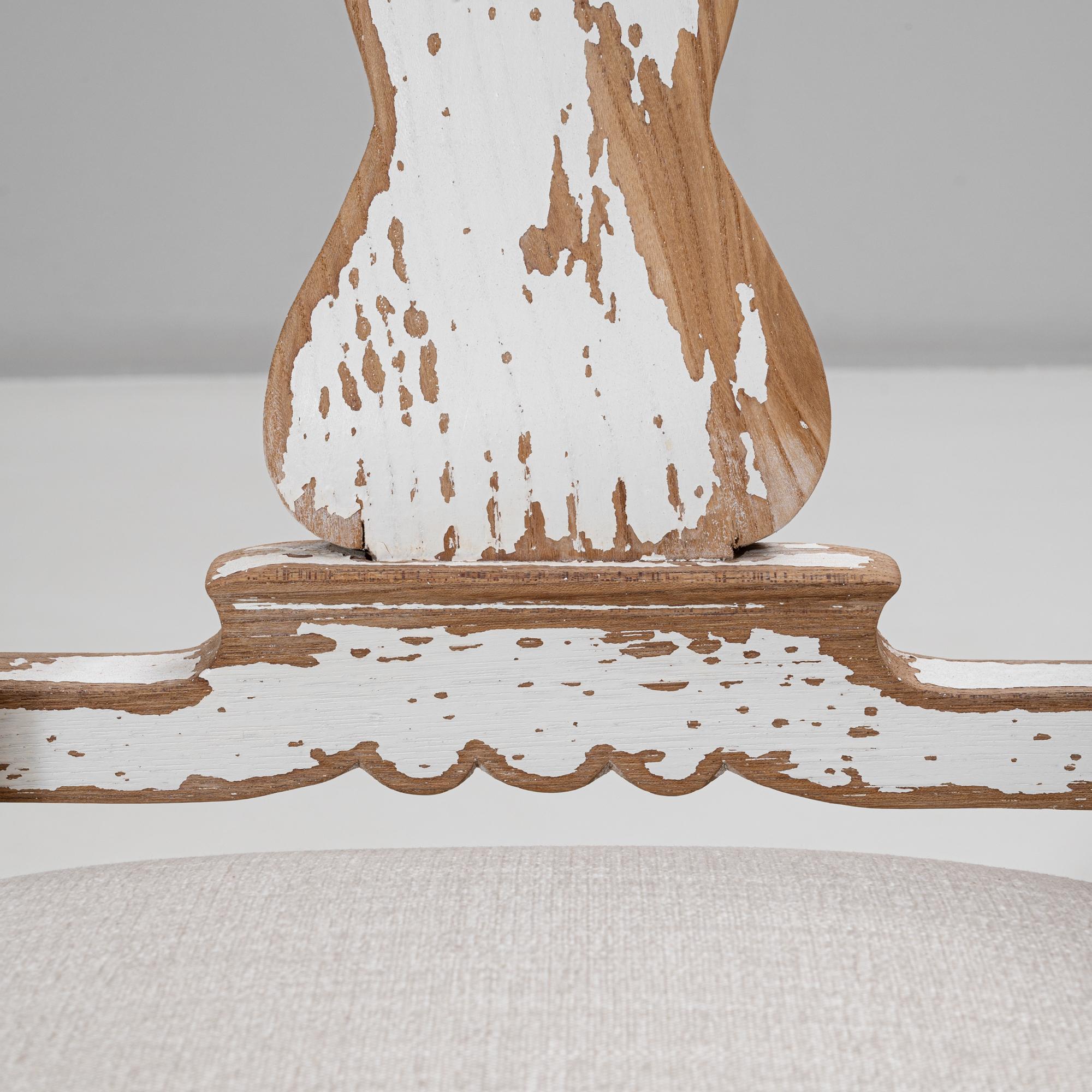 Juego de seis sillas de comedor de madera patinada del renacimiento rococó sueco del siglo XX en venta 4