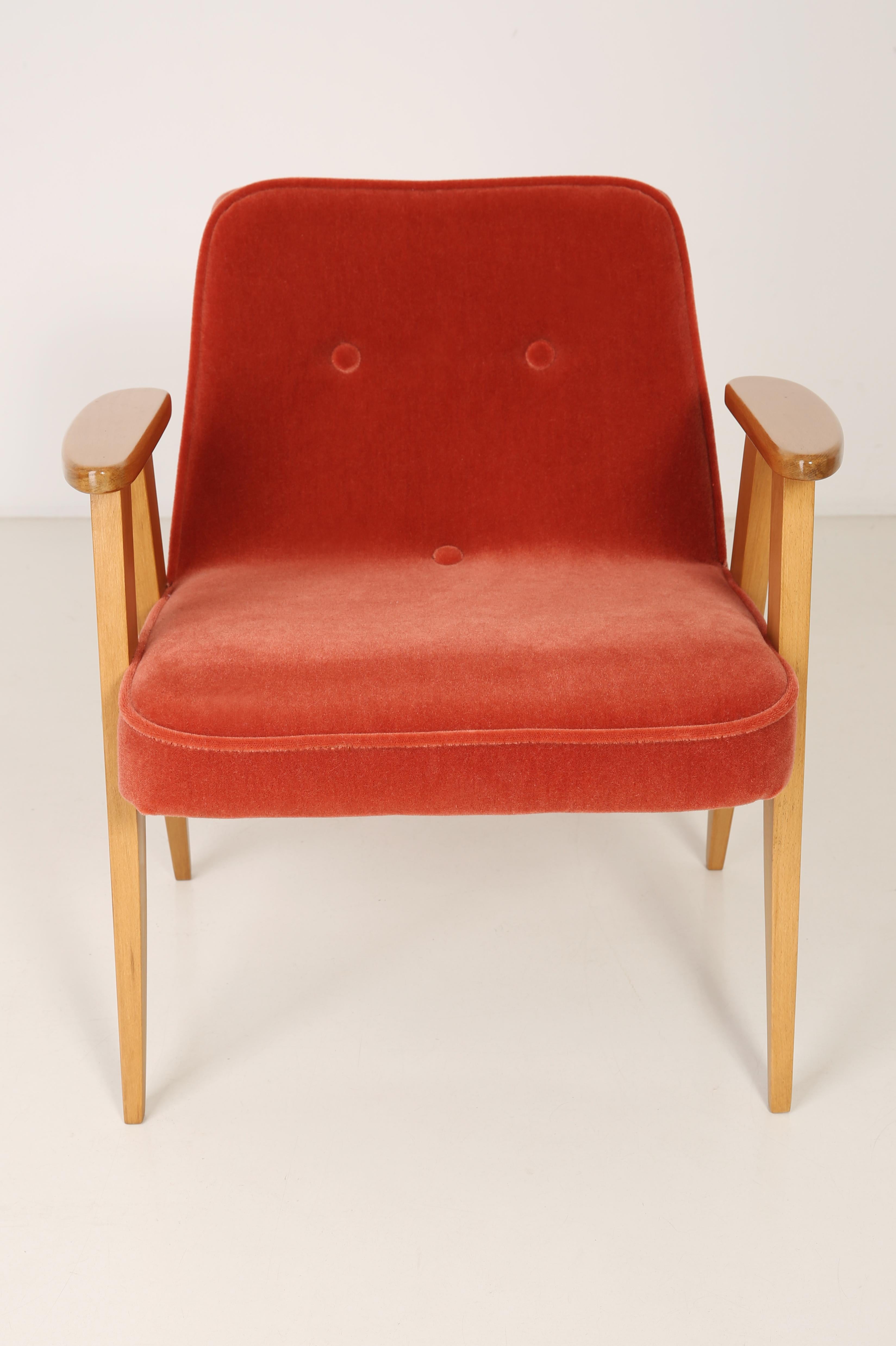 Set of Six 366 Armchair, Jozef Chierowski, 1960s For Sale 1