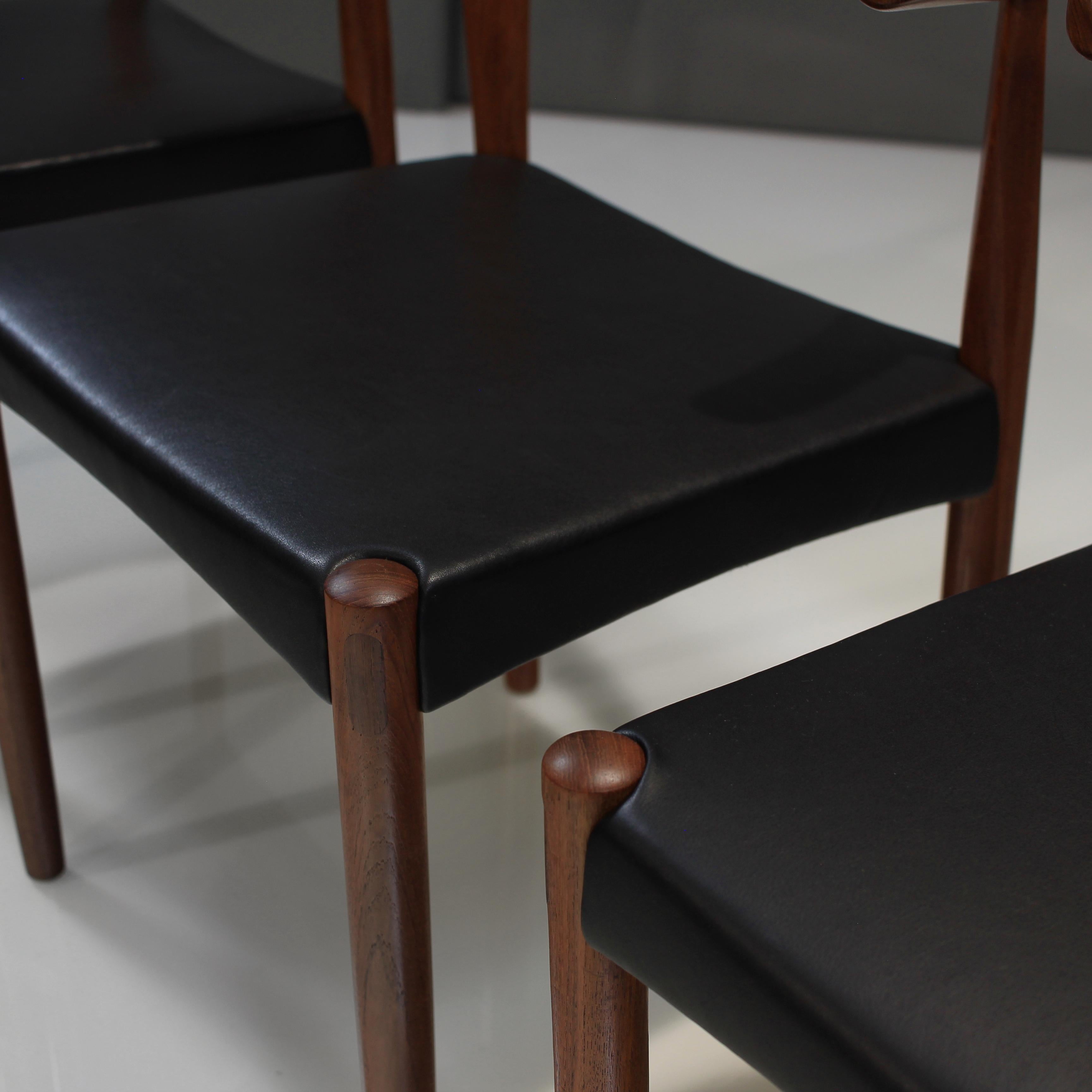 20th Century Set of Six (6) Harry Østergaard Teak Bull Horn Dining Chairs in Italian Leather