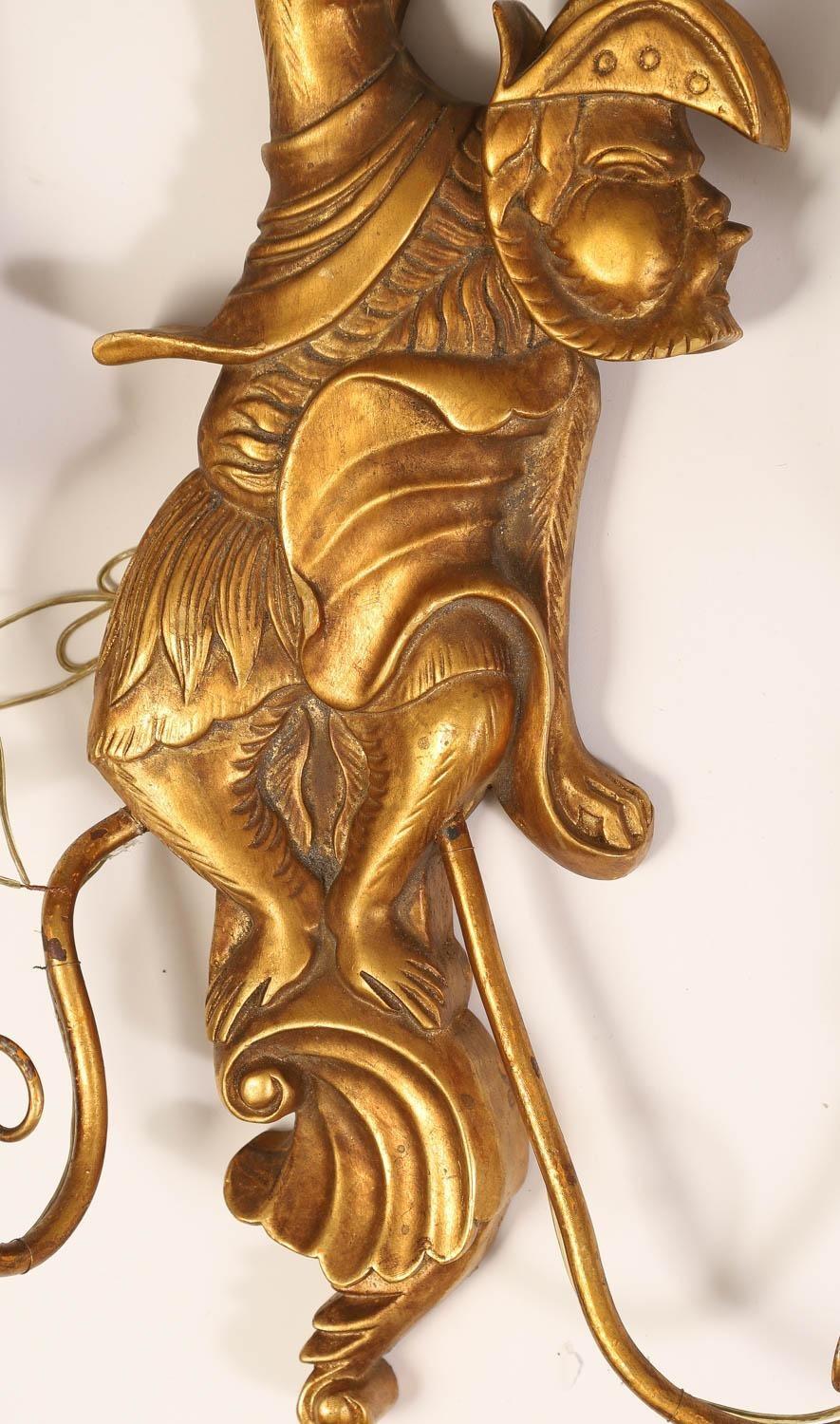 Satz von sechs (6) Mitte des Jahrhunderts venezianischen italienischen geschnitzten Giltwood Monkey Form Sconces im Angebot 1