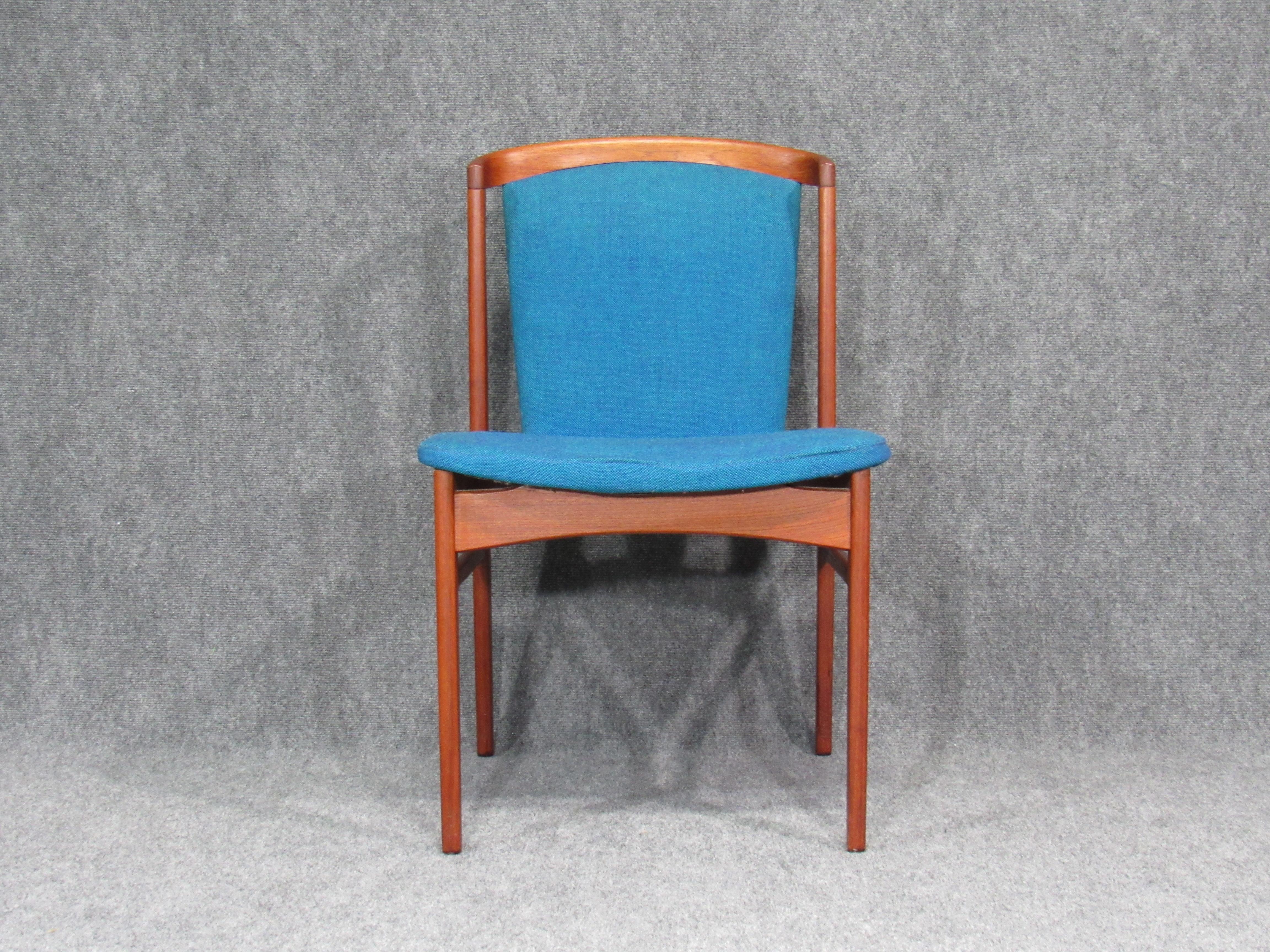 Set of Six '6' Rare Midcentury, Danish Modern Teak Dining Chairs by Erik Buck 11