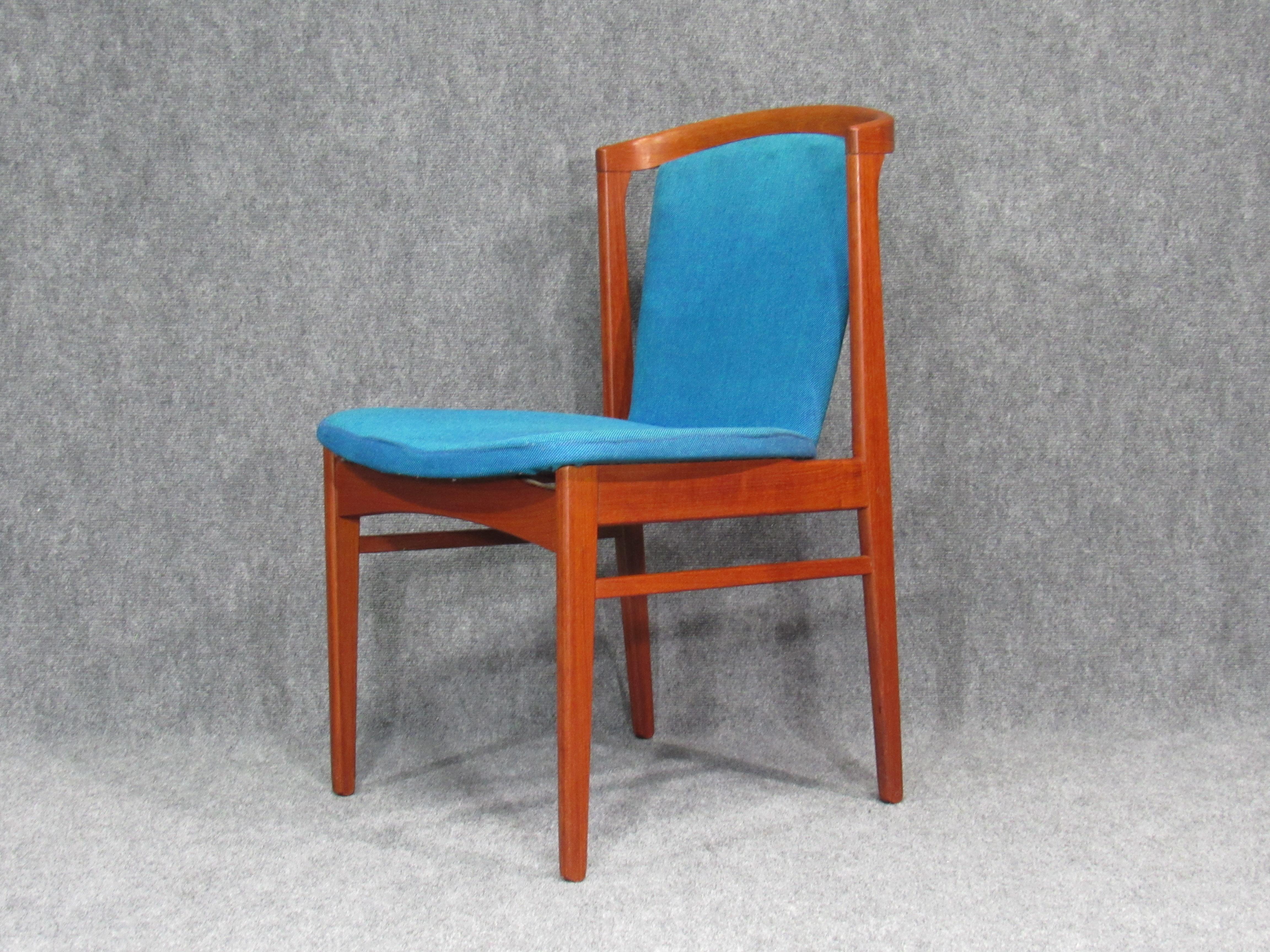 Set of Six '6' Rare Midcentury, Danish Modern Teak Dining Chairs by Erik Buck 12