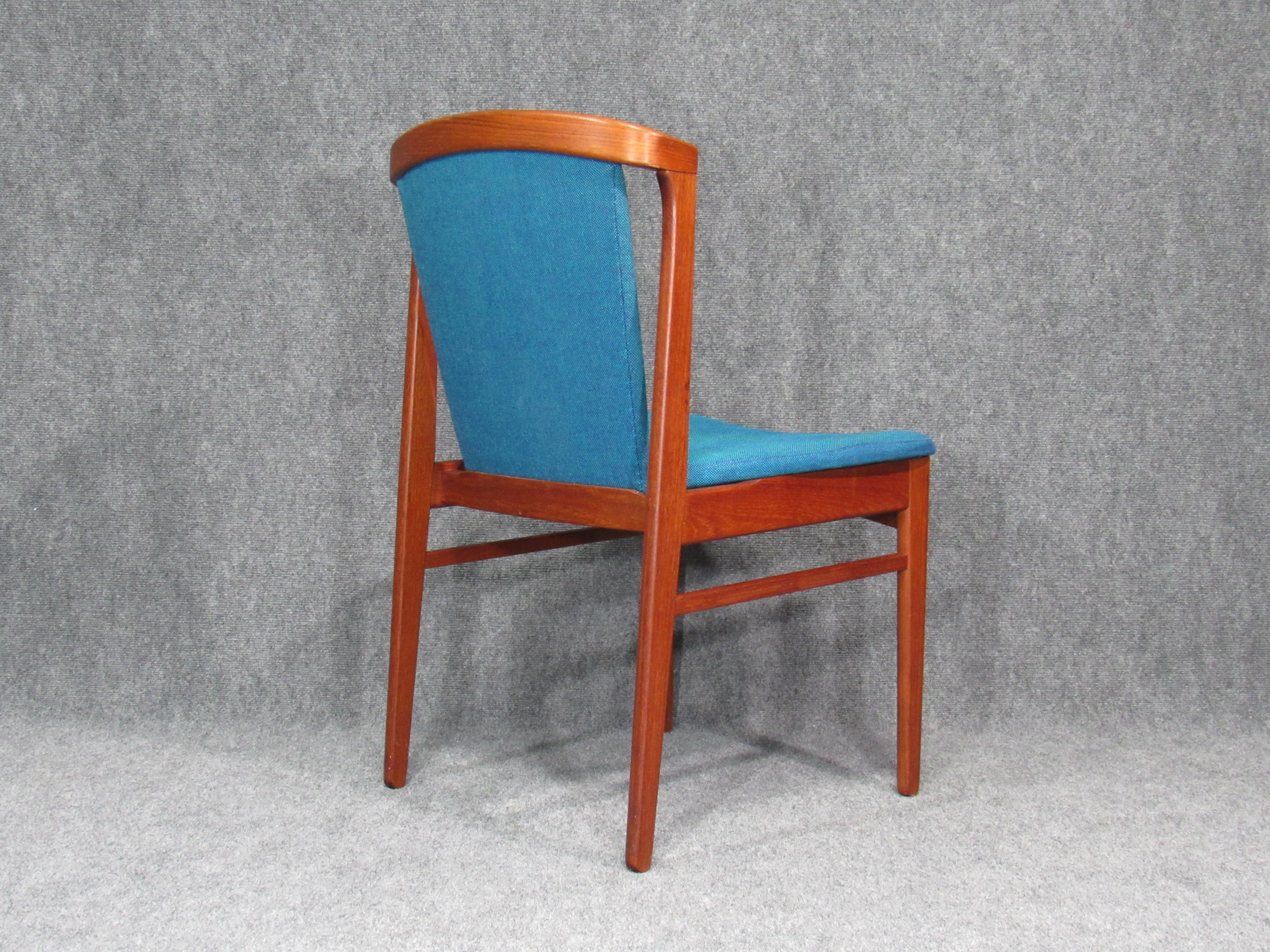 Set of Six '6' Rare Midcentury, Danish Modern Teak Dining Chairs by Erik Buck In Good Condition In Belmont, MA