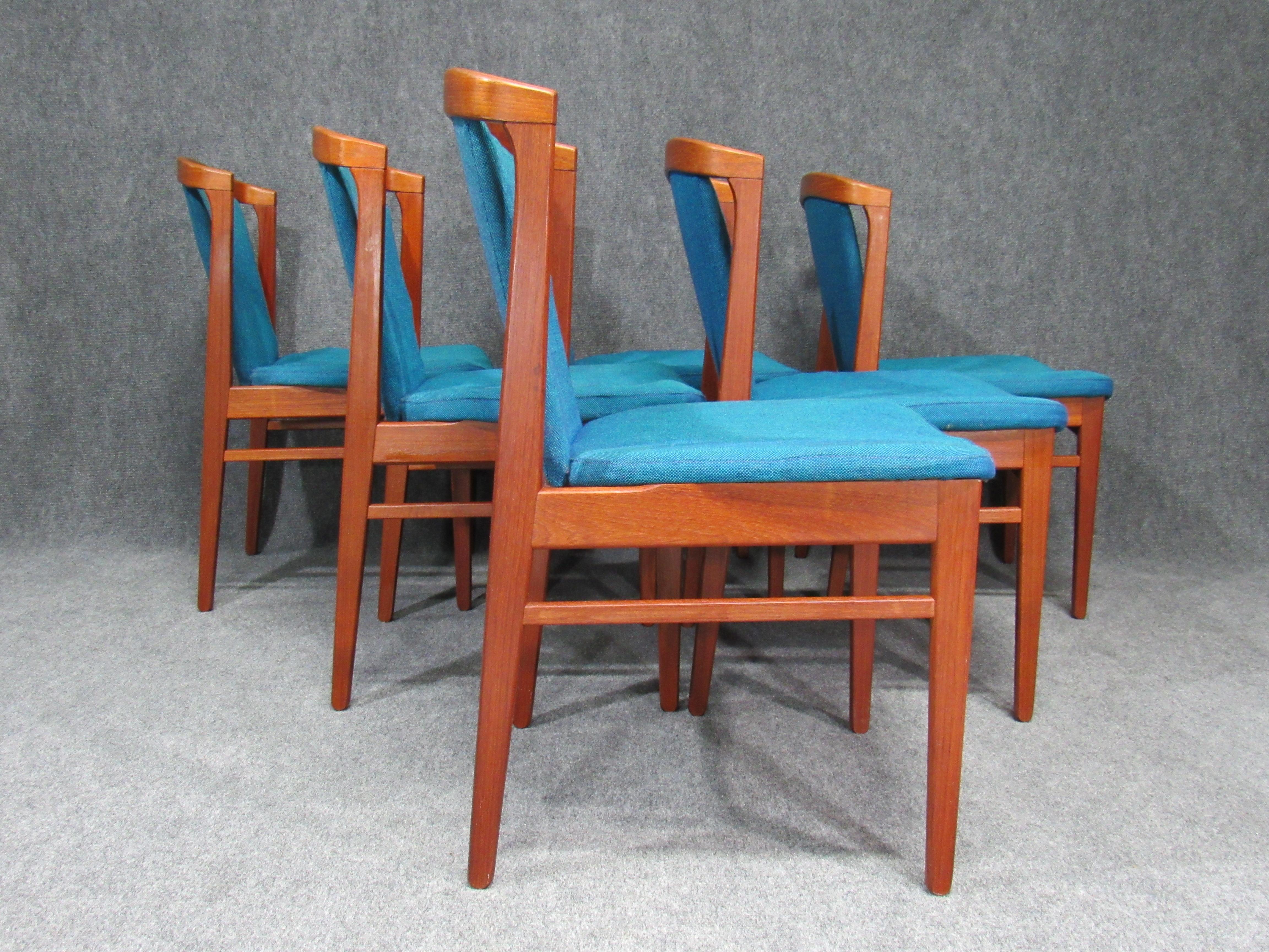 Set of Six '6' Rare Midcentury, Danish Modern Teak Dining Chairs by Erik Buck 4