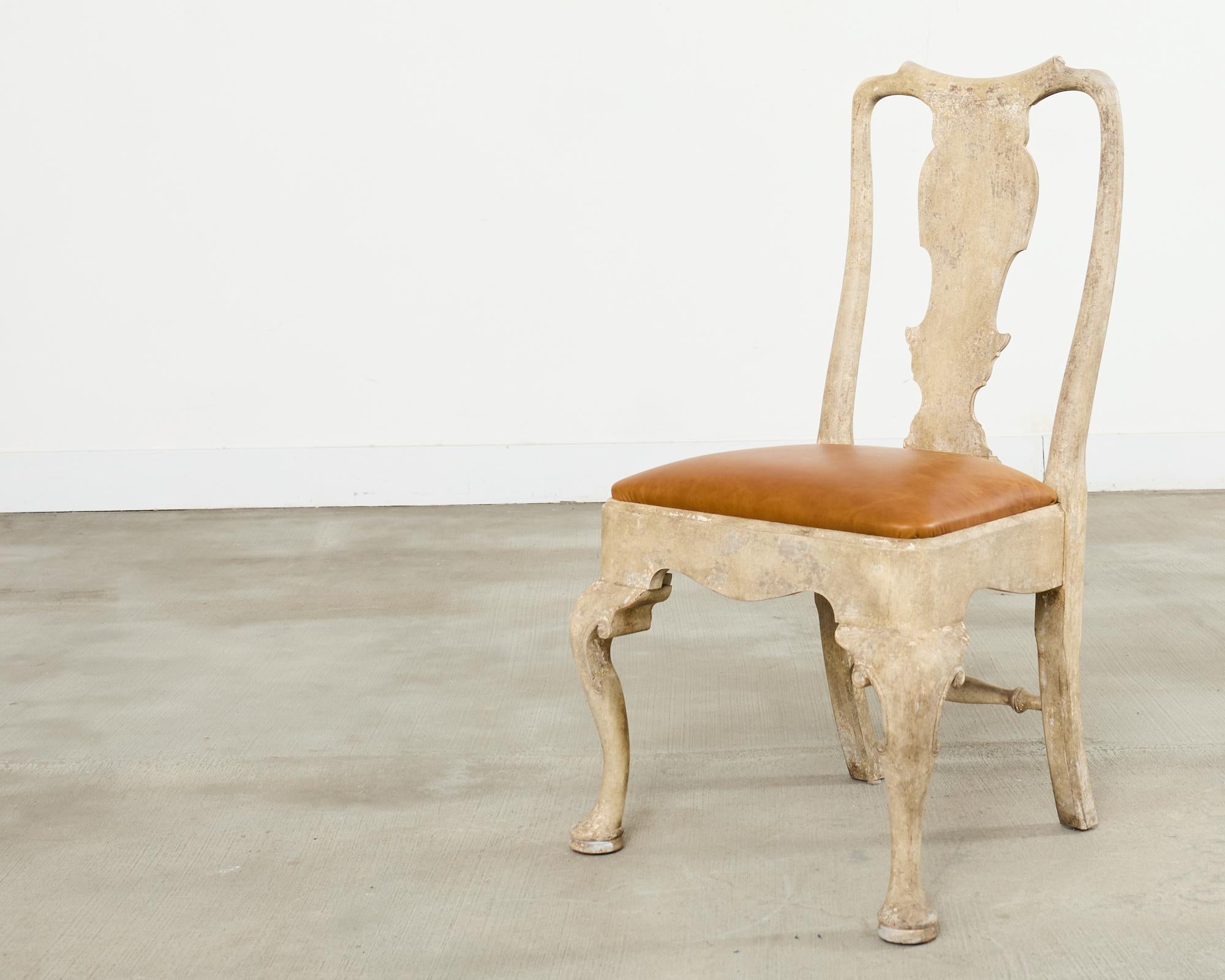 Set of Six A. Rudin Distressed Queen Anne Style Dining Chairs en venta 4