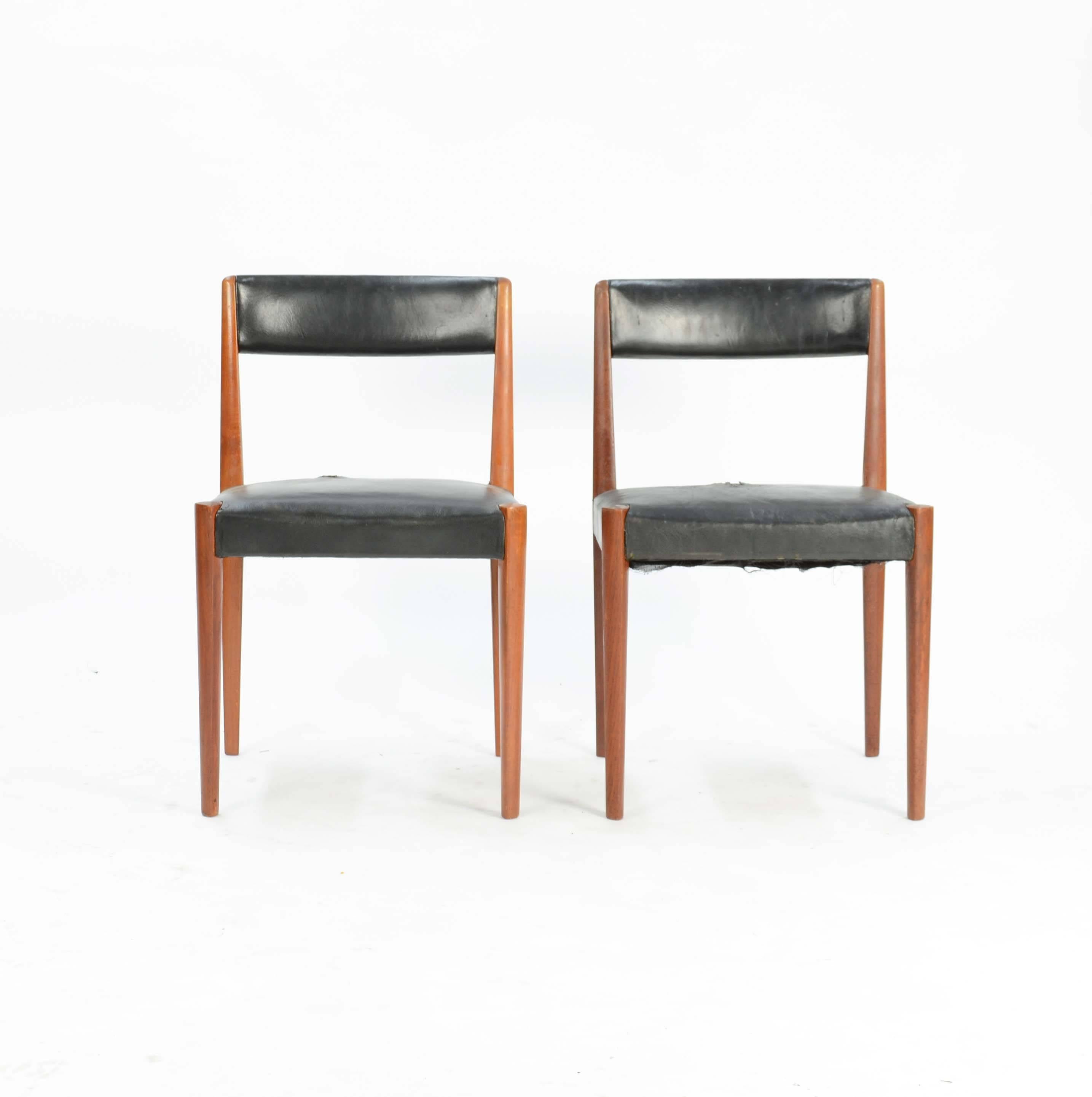 Scandinavian Modern Set of Six Aage Schmidt Christensen for Fritz Hansen Dining Chairs For Sale
