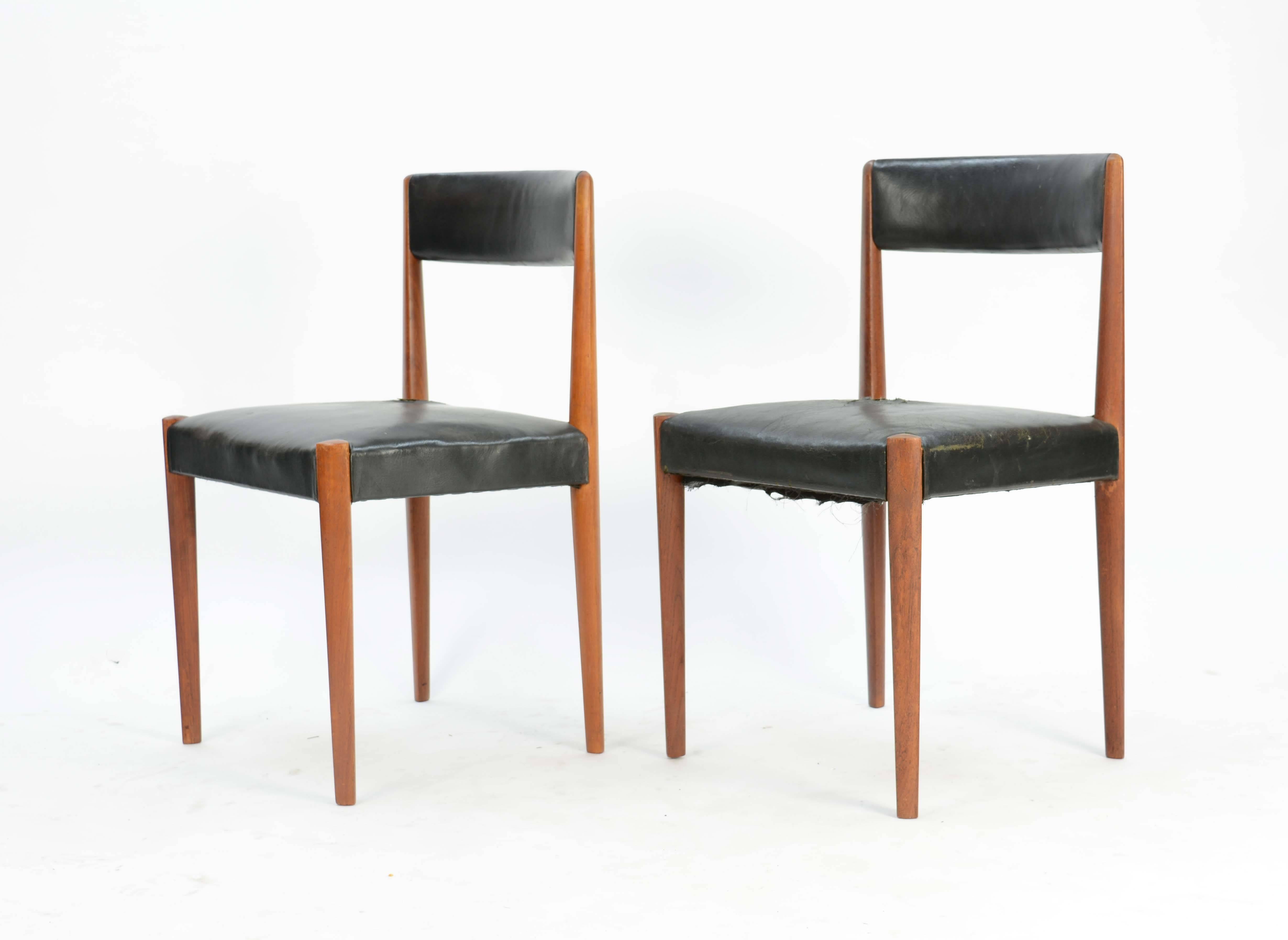 Danish Set of Six Aage Schmidt Christensen for Fritz Hansen Dining Chairs For Sale