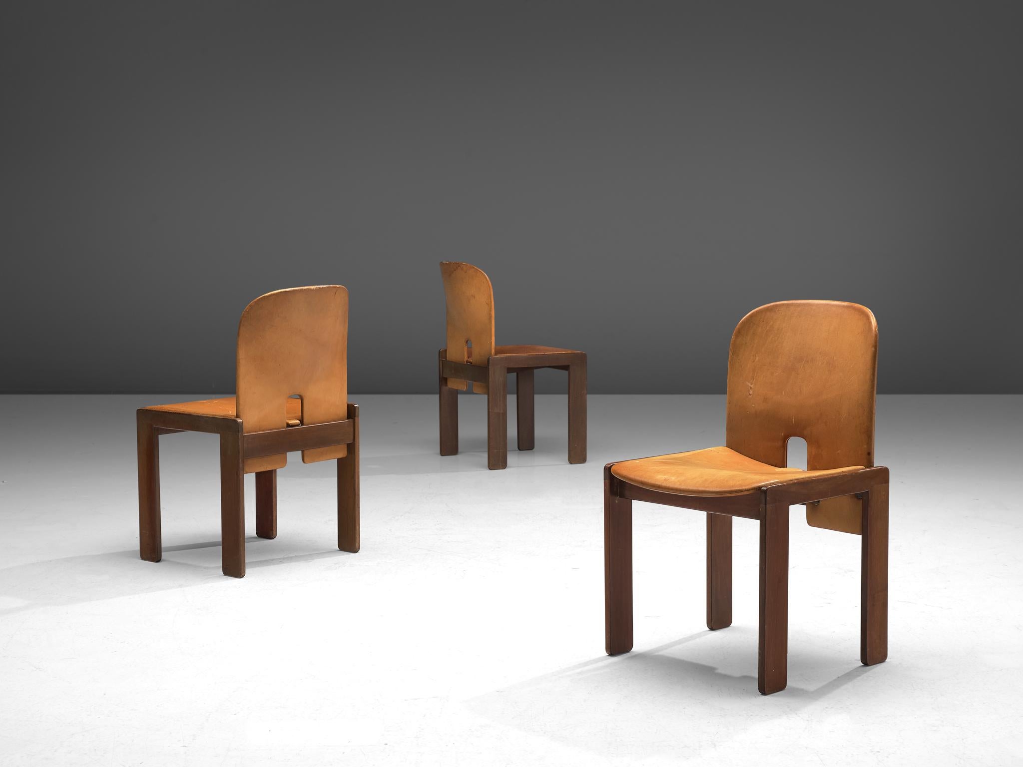 Set of Six Afra and Tobia Scarpa Chairs in Natural Leather and Walnut In Good Condition In Waalwijk, NL