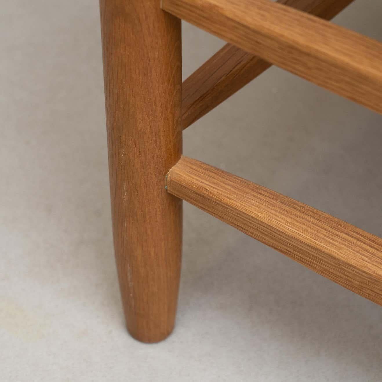 Ensemble de six chaises N.19 d'après Charlotte Perriand, en rotin de bois, mi-siècle moderne en vente 11