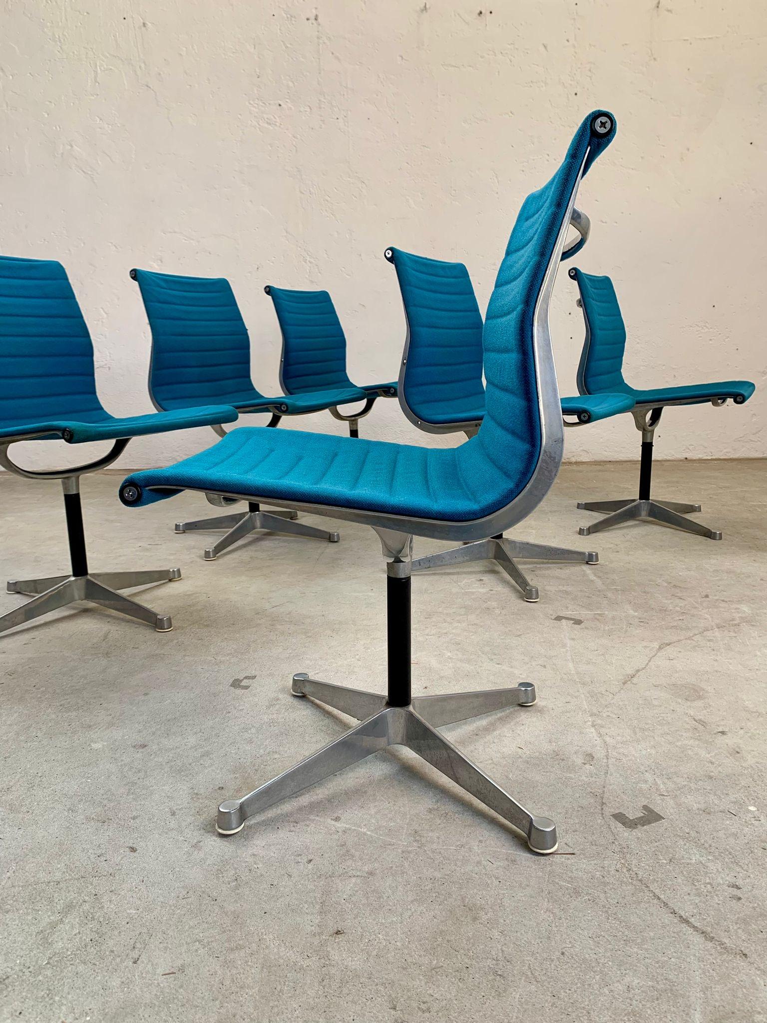 Satz von sechs Stühlen der Aliminium Group von Charles Eames, 1970er Jahre (Aluminium)