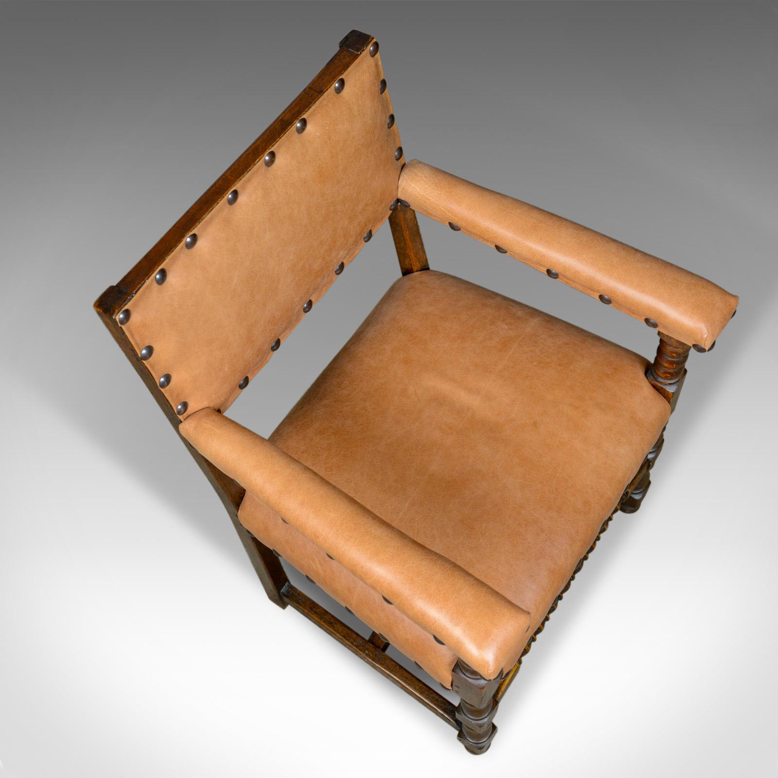 Satz von sechs antiken Esszimmerstühlen:: Edwardian:: 17. Jahrhundert Revival:: Eiche (Leder)