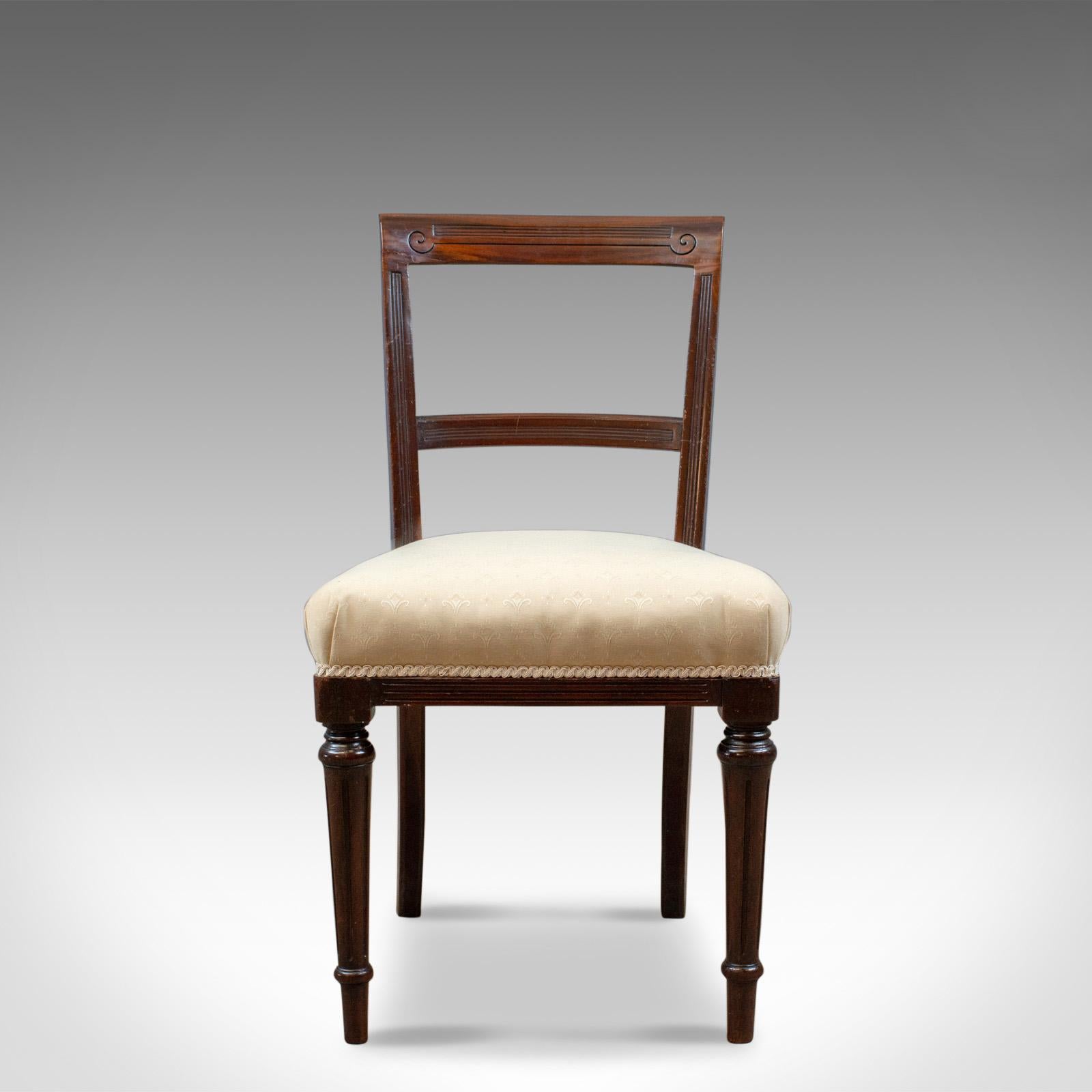 This is a set of six antique dining chairs. English, Victorian mahogany chairs dating to the early 19th century, circa 1840 and later retailed by Shoolbred, London.

A superior set of chairs in select mahogany with a desirable patina
Good color