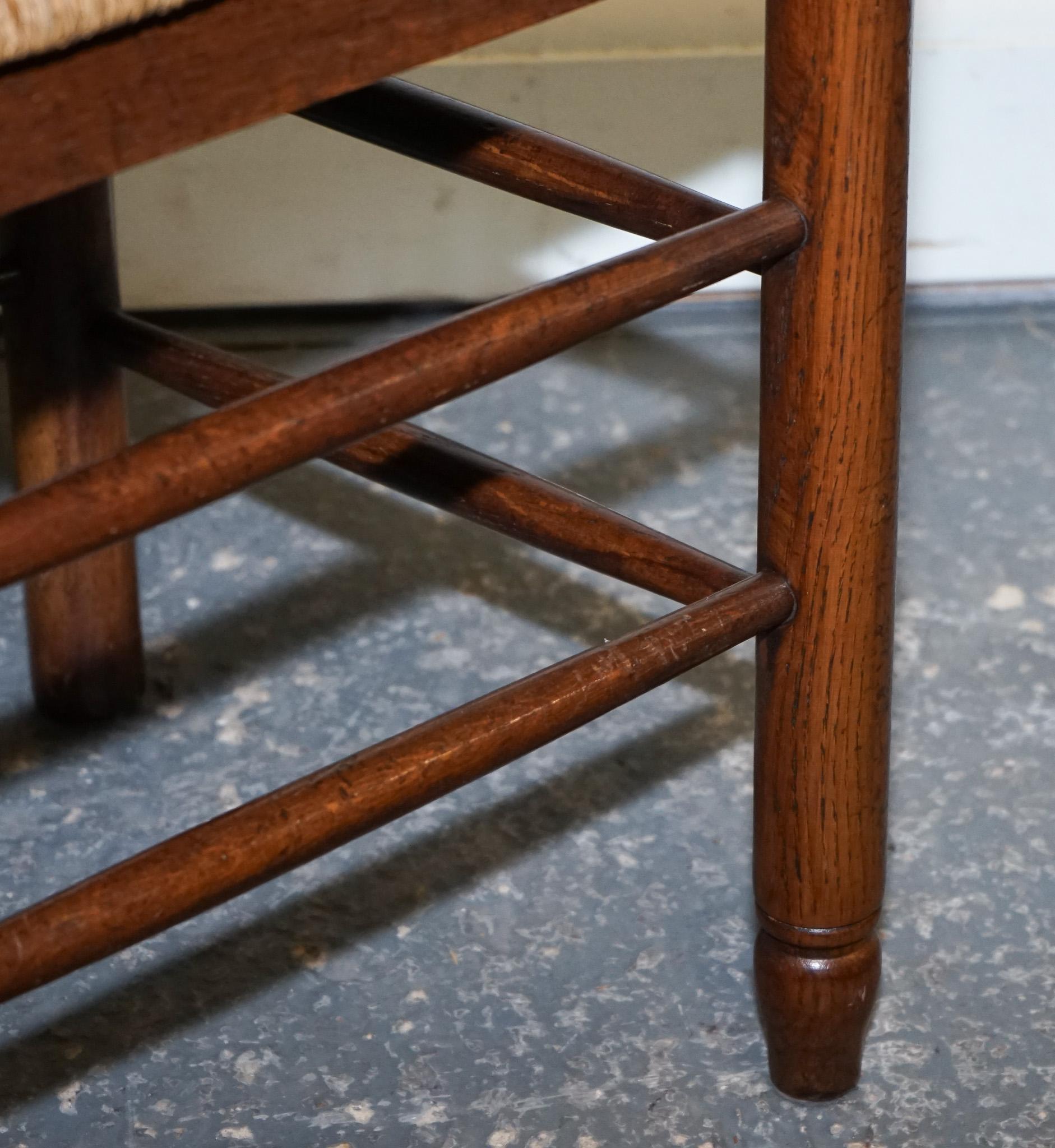 SET DI SEI ANTICHE SEDIE INGLESI DEL 19° SECOLO A SCHIERA in vendita 8