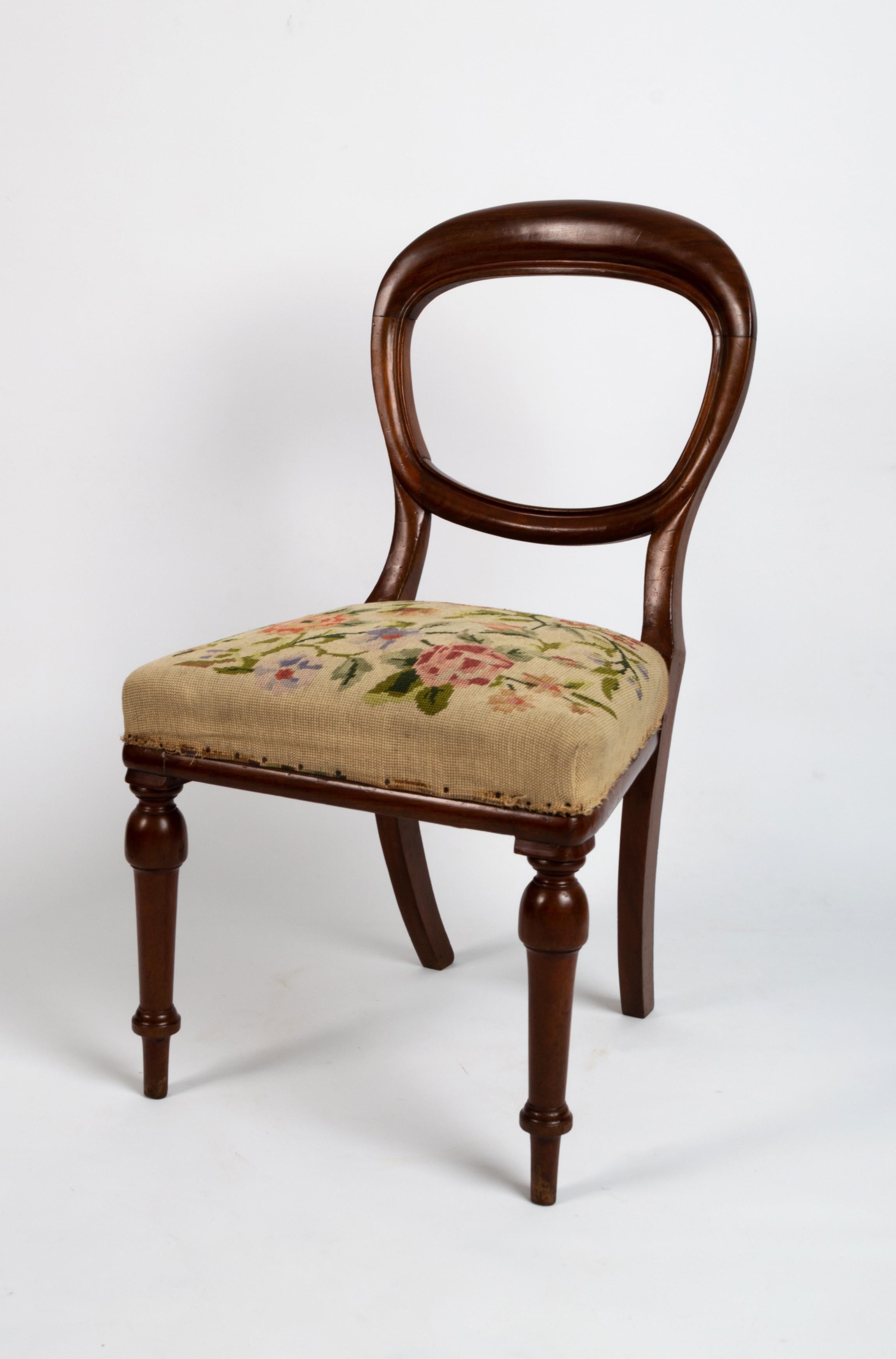 Set of Six Antique English 19th Century Mahogany Balloon Back Chairs circa 1860 For Sale 10