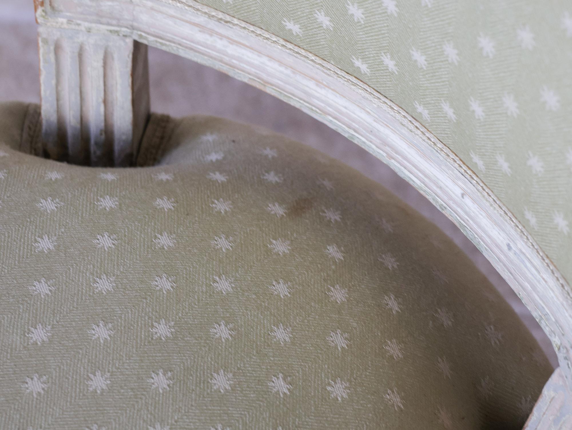 Ensemble de six chaises de salle à manger françaises anciennes en vente 3