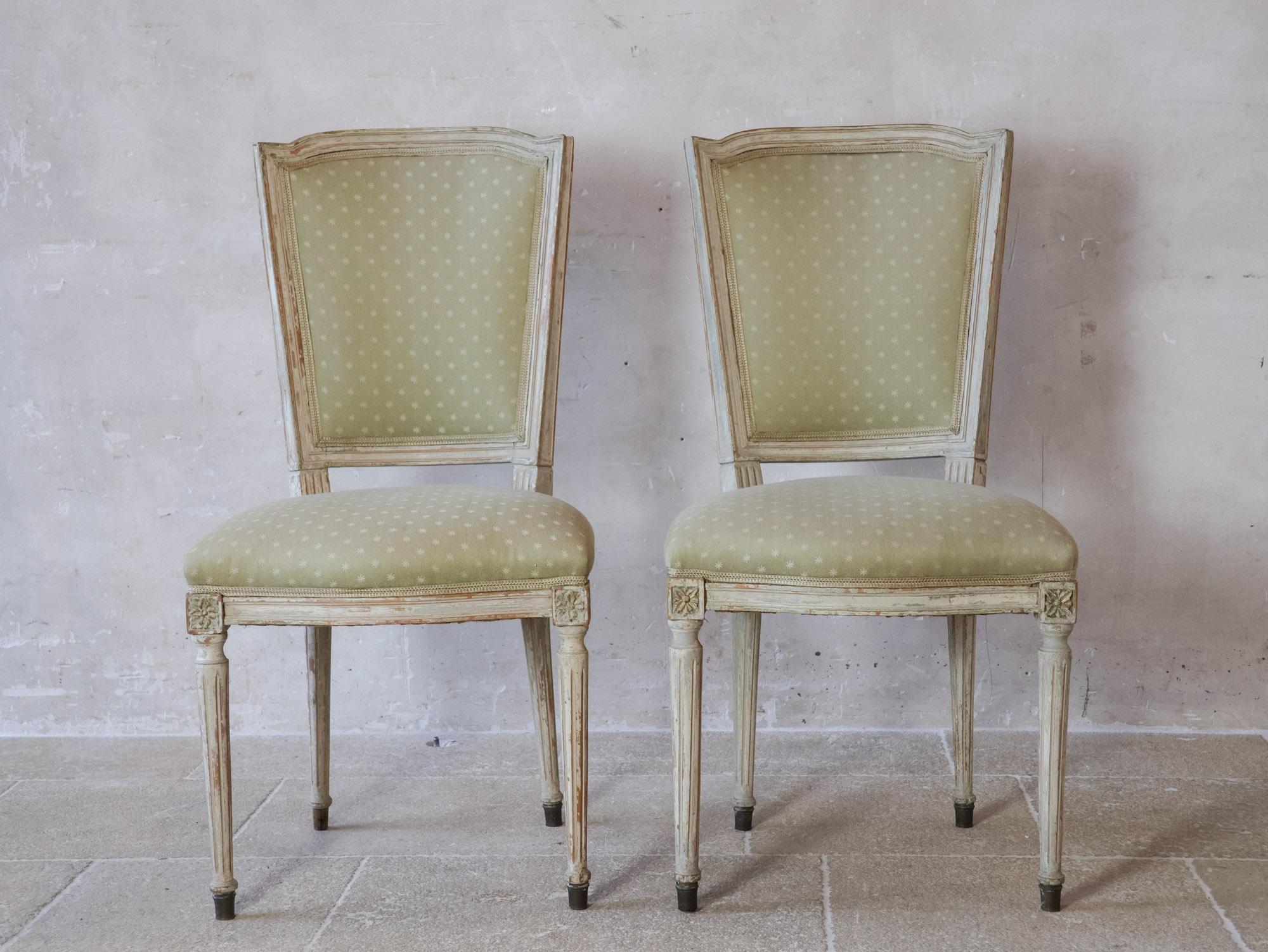 Bois Ensemble de six chaises de salle à manger françaises anciennes en vente