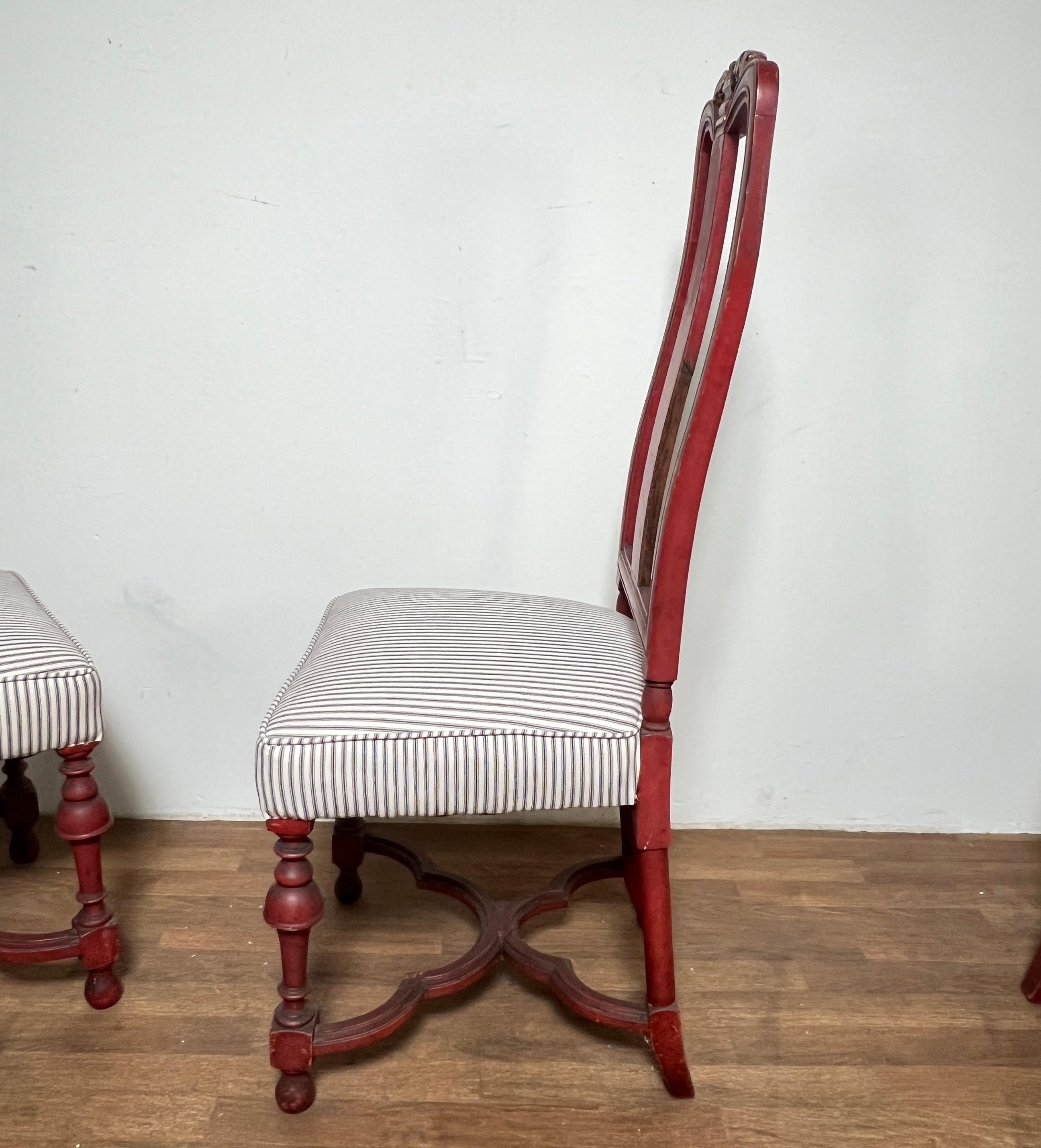 Satz von sechs Antique French Louis XIV Esszimmerstühlen im Angebot 2