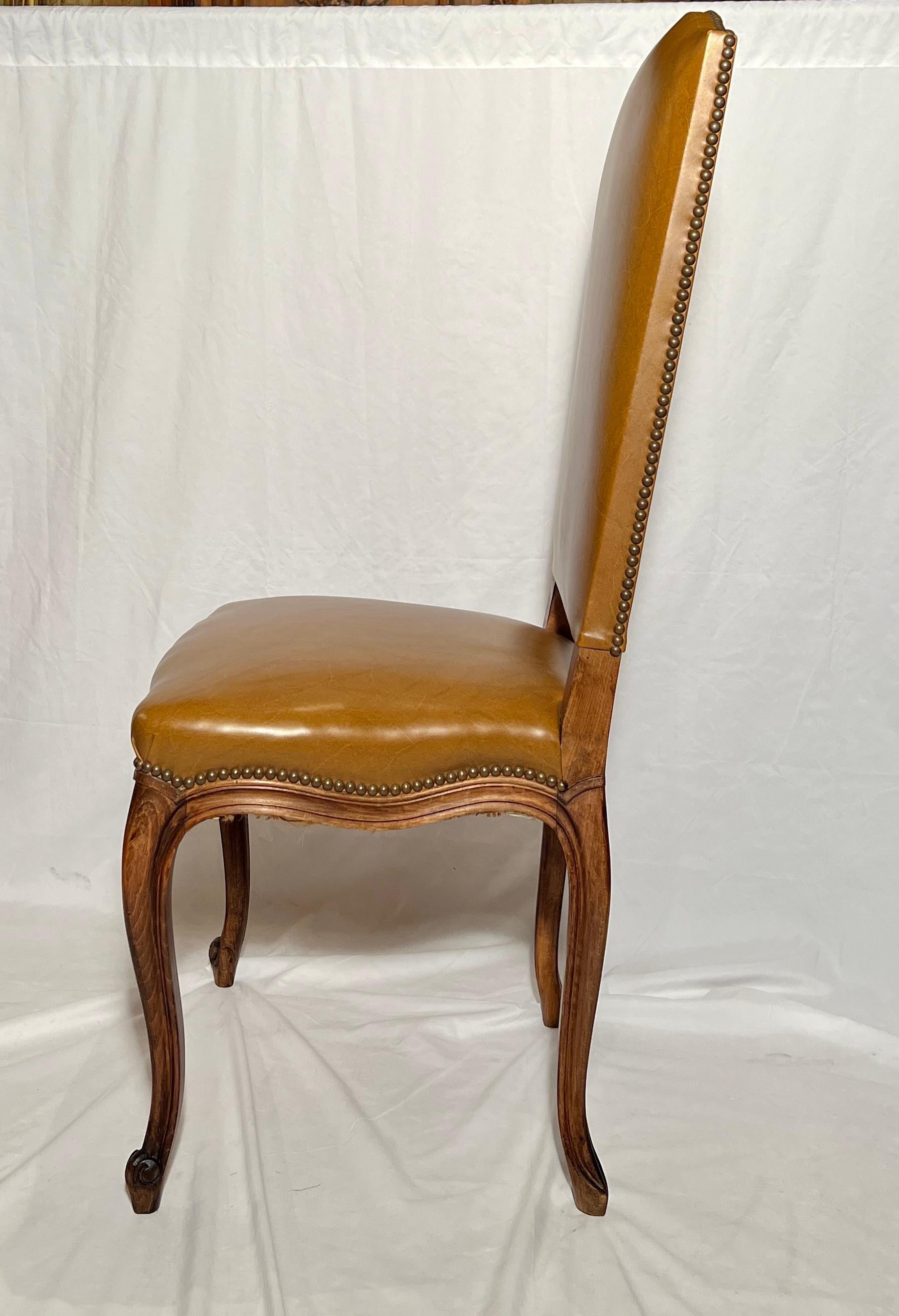 Set of Six Antique French Walnut Dining Chairs  In Good Condition For Sale In New Orleans, LA