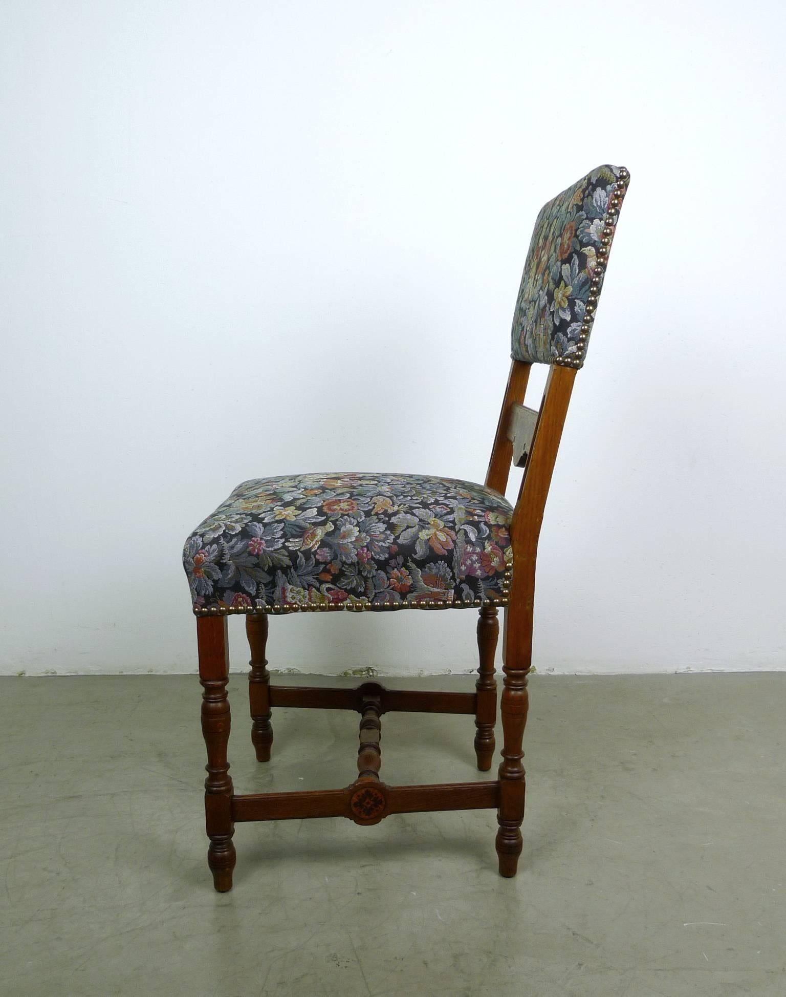 Set of Six Antique German Oak Dining Chairs from the 1890s For Sale 2