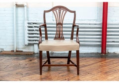 Juego de seis sillas de comedor antiguas estilo Hepplewhite para restaurar