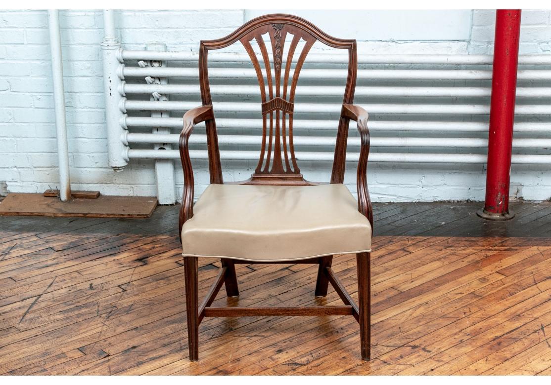 Juego de seis sillas de comedor antiguas estilo Hepplewhite para restaurar Estadounidense en venta