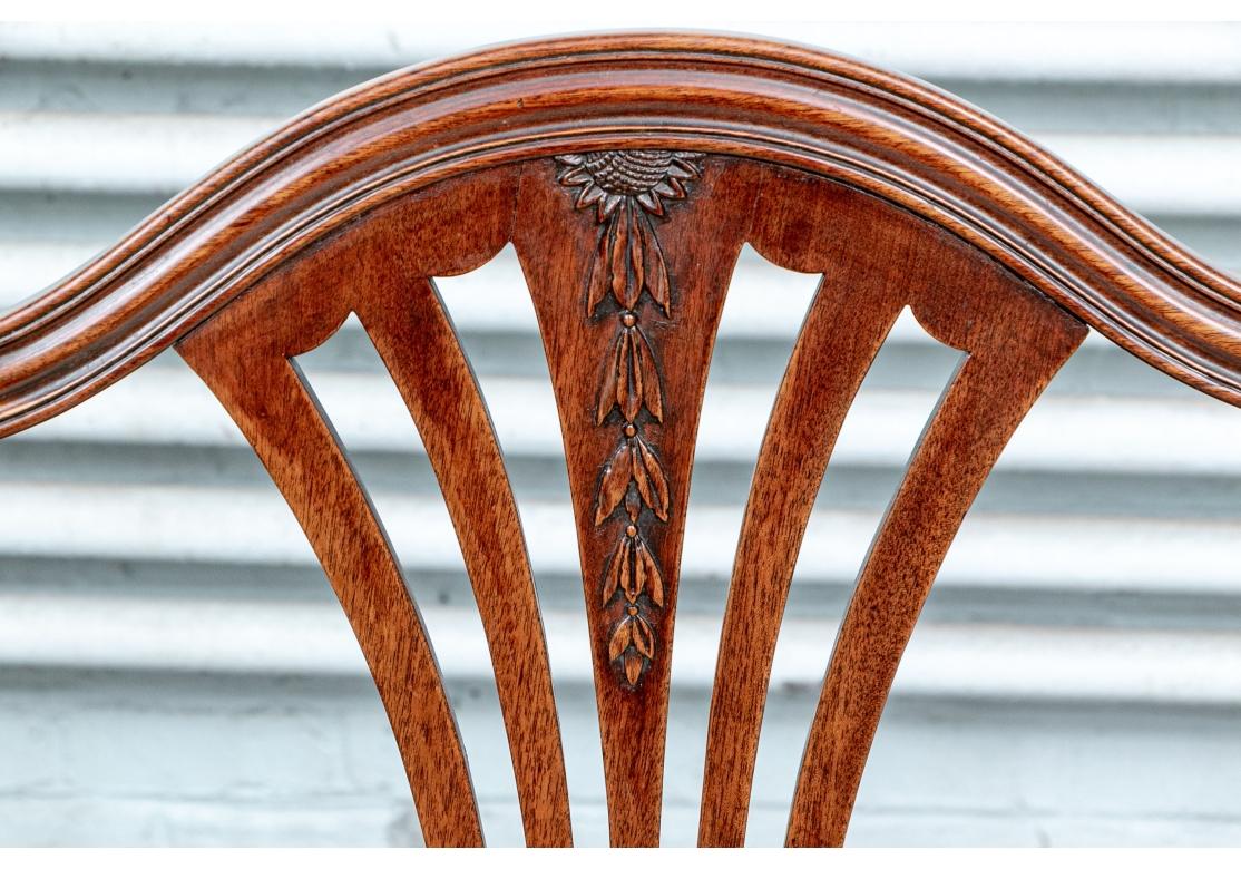 Juego de seis sillas de comedor antiguas estilo Hepplewhite para restaurar siglo XX en venta