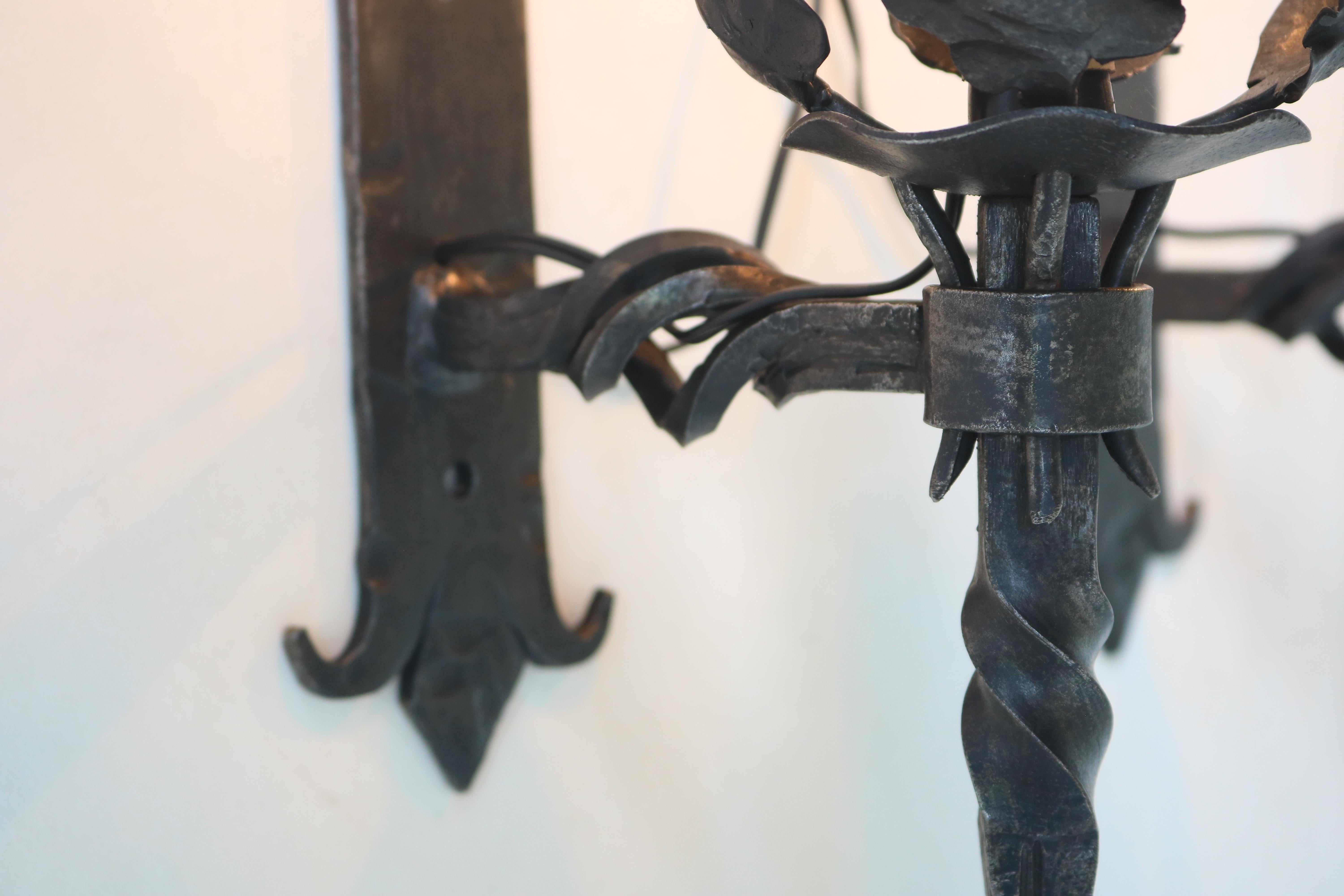 Set of six Antique Spanish Gothic Revival wall light / wall sconce wrought iron For Sale 5