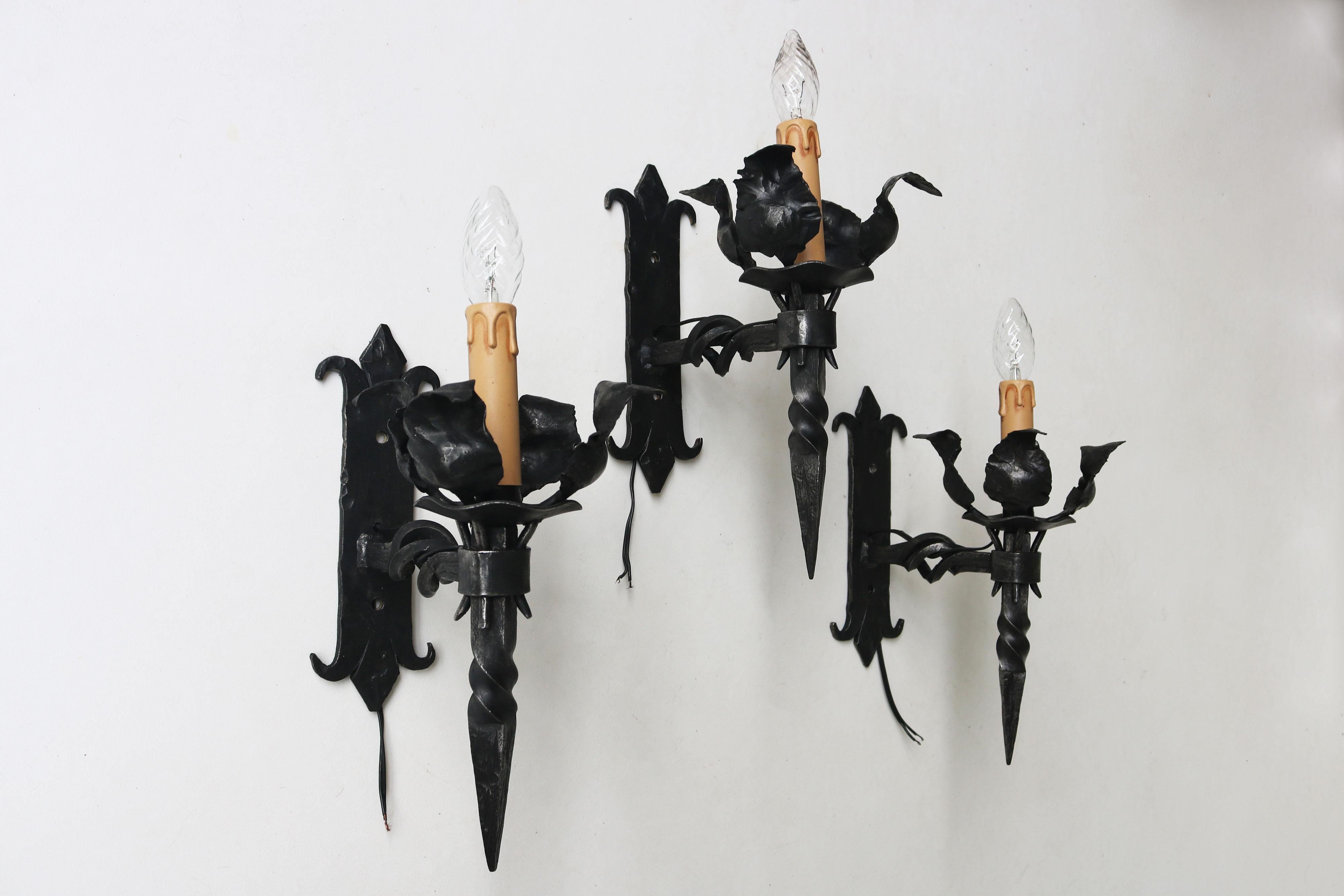 Set of six Antique Spanish Gothic Revival wall light / wall sconce wrought iron For Sale 2